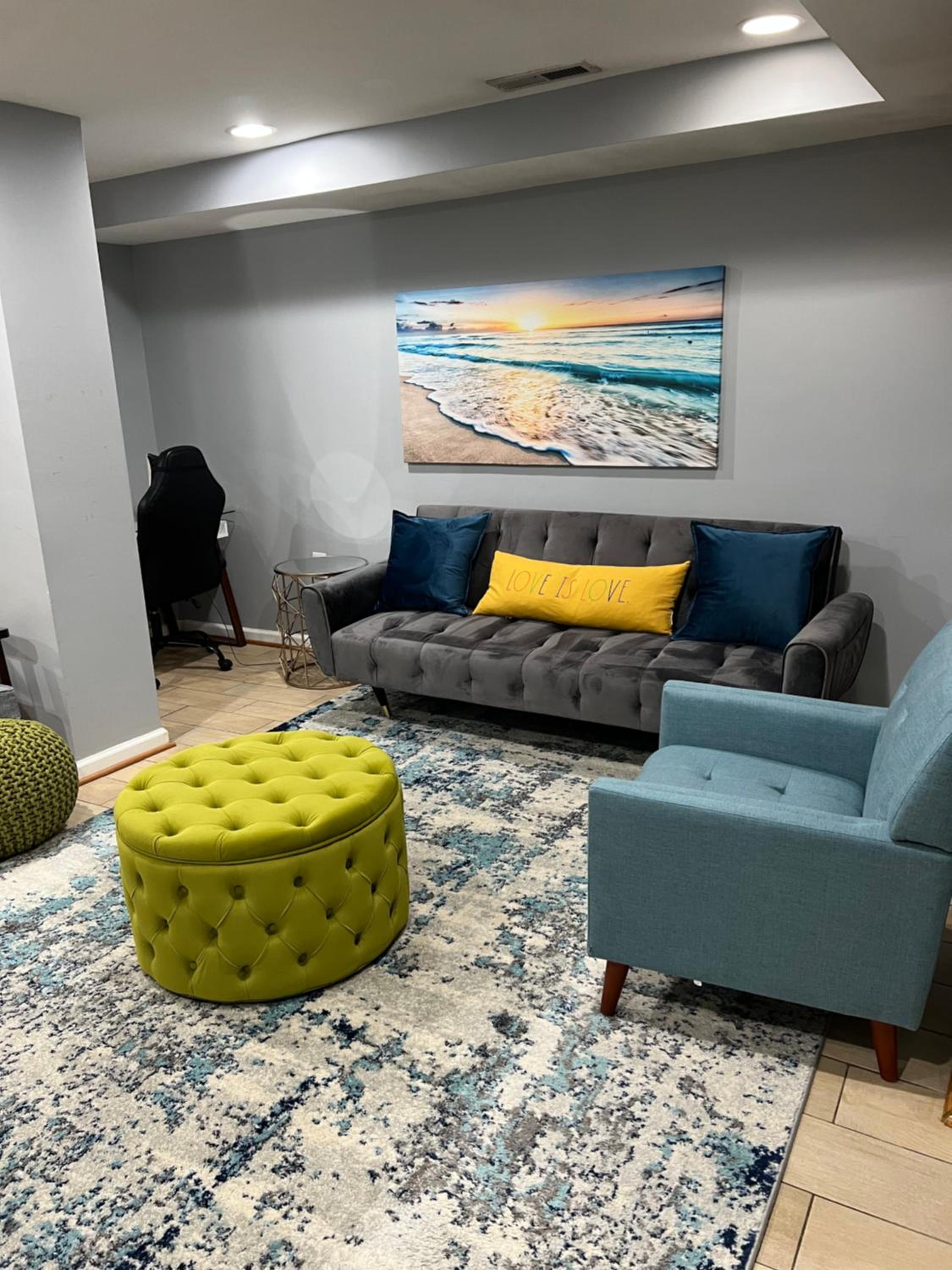 Chic Downtown In-Law Suite photo 4