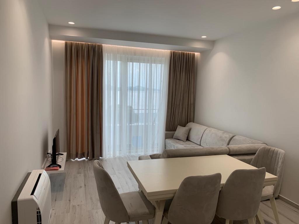 Delfin Apartments