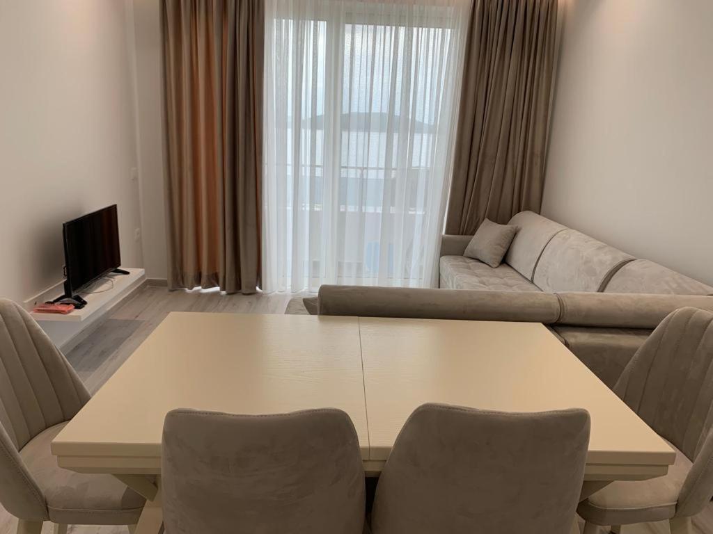 Delfin Apartments