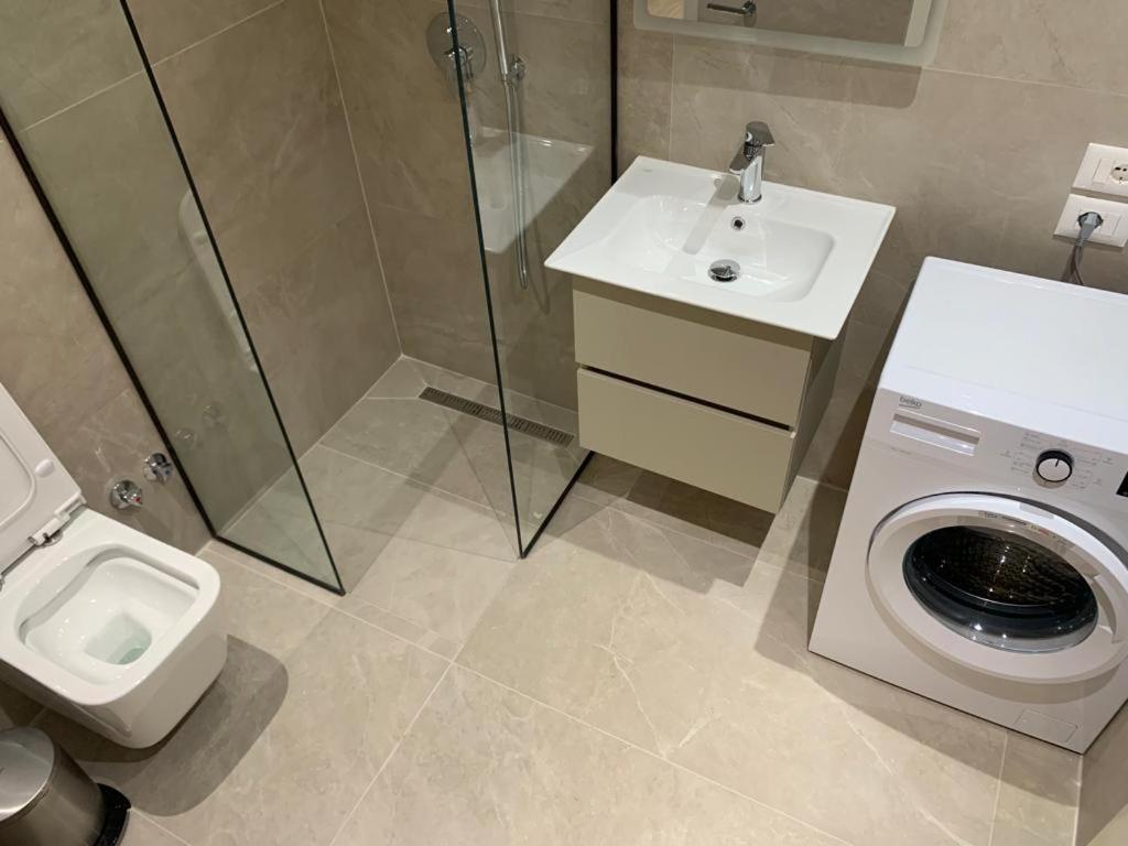 Delfin Apartments