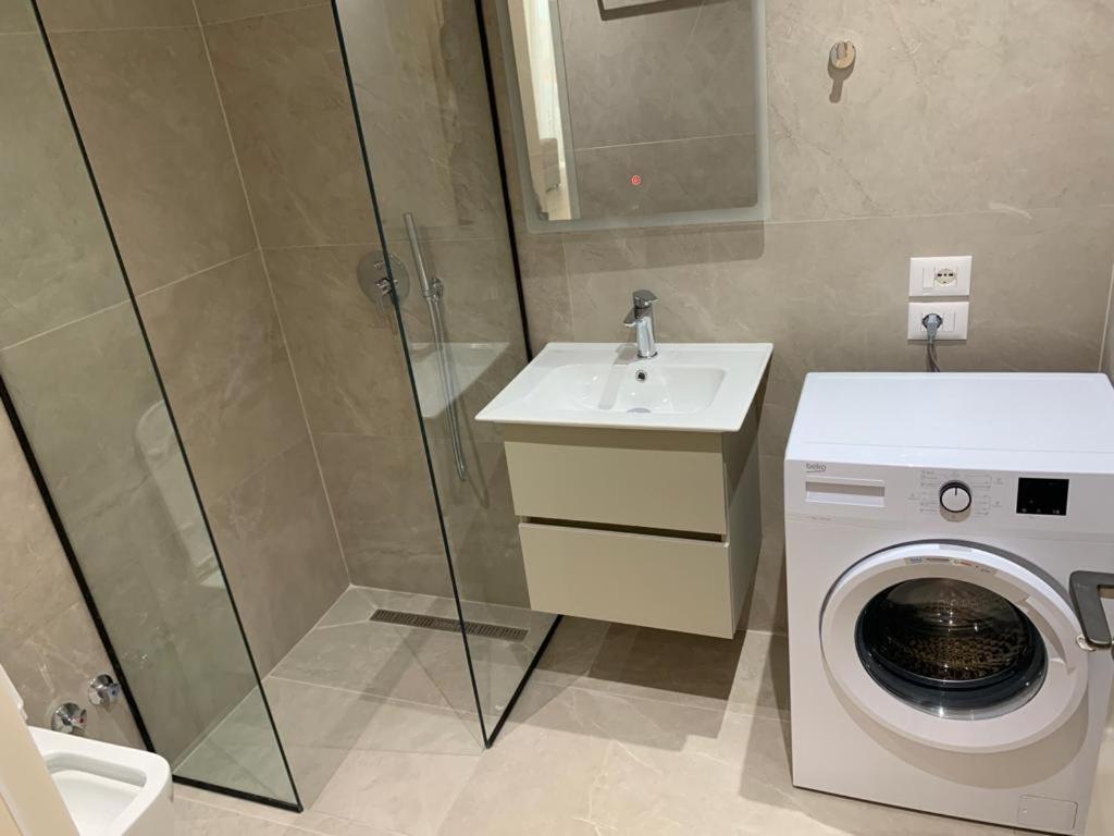 Delfin Apartments