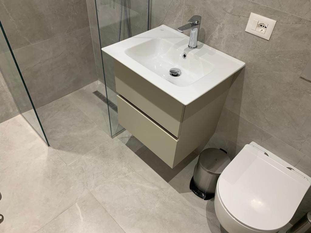 Delfin Apartments