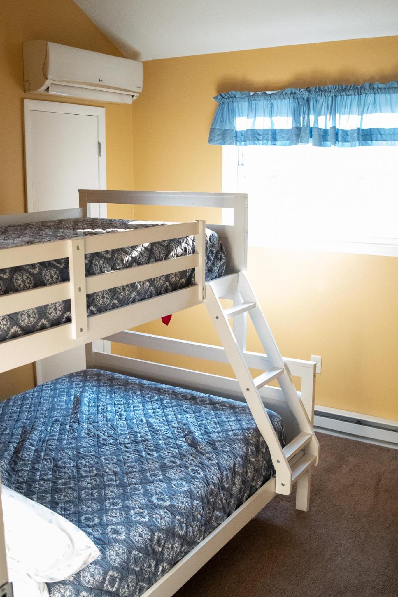 Perfect Getaway In The Poconos! (House #1) HotTub !! Gameroom!! WiFi !! view 3
