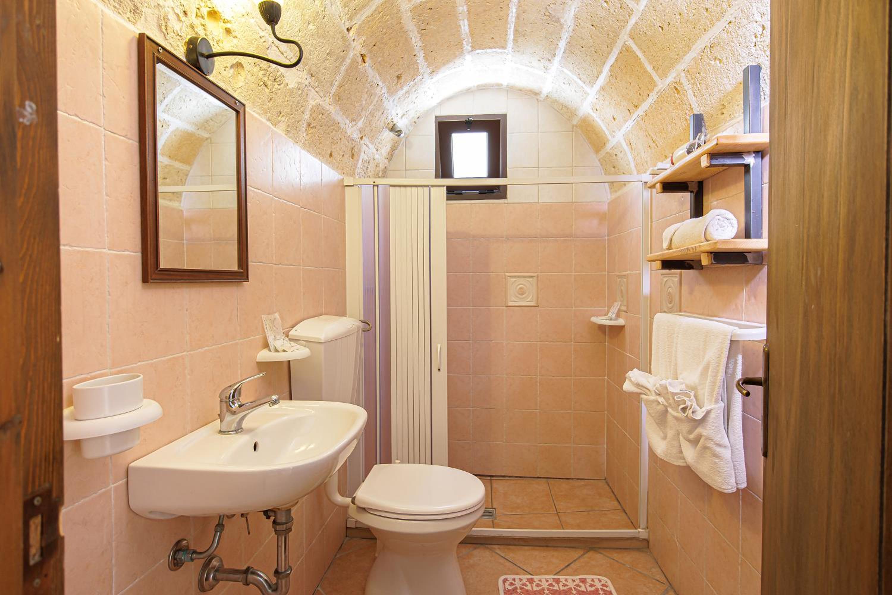 Exedra Holiday House