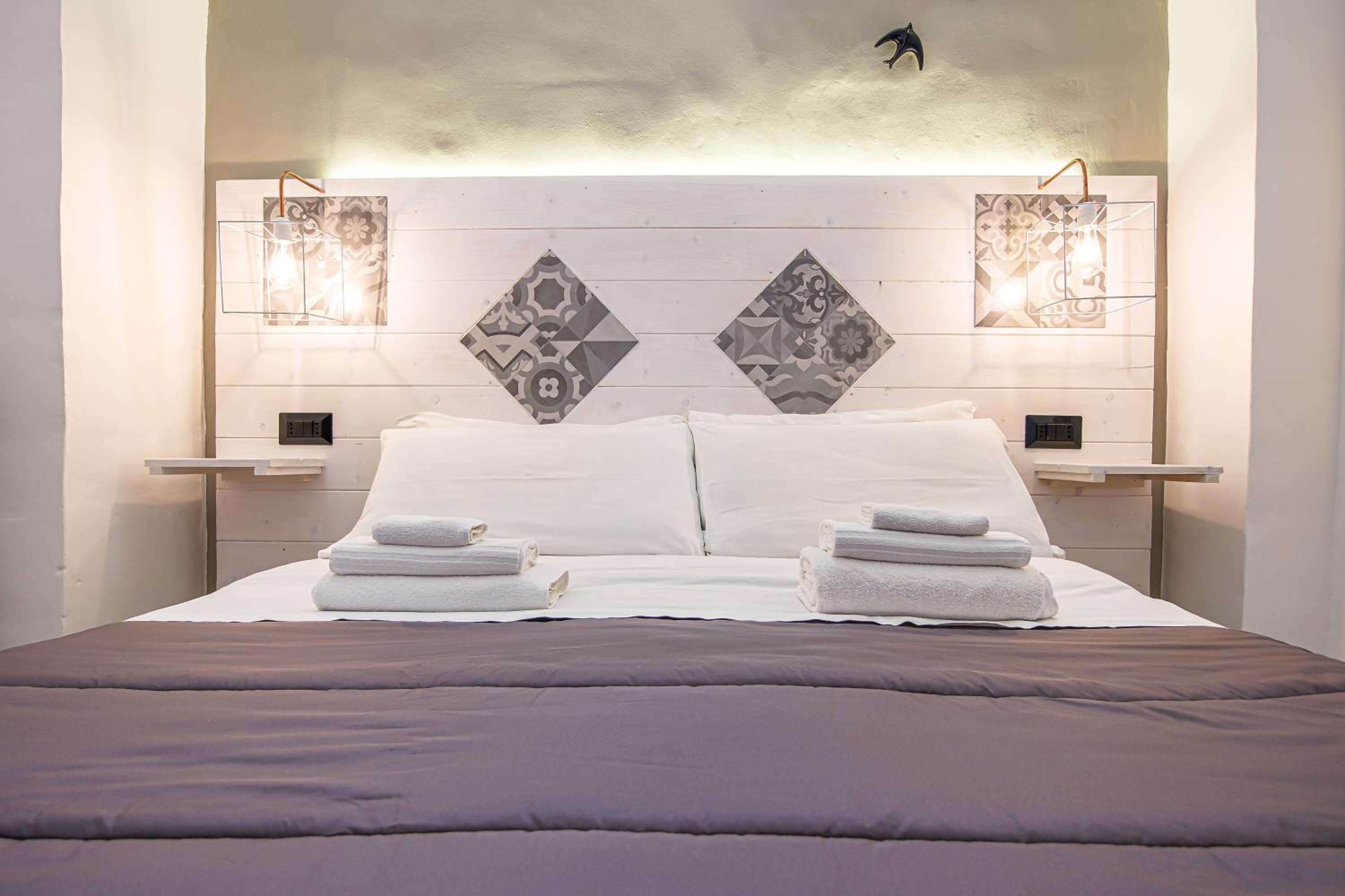 Exedra Holiday House