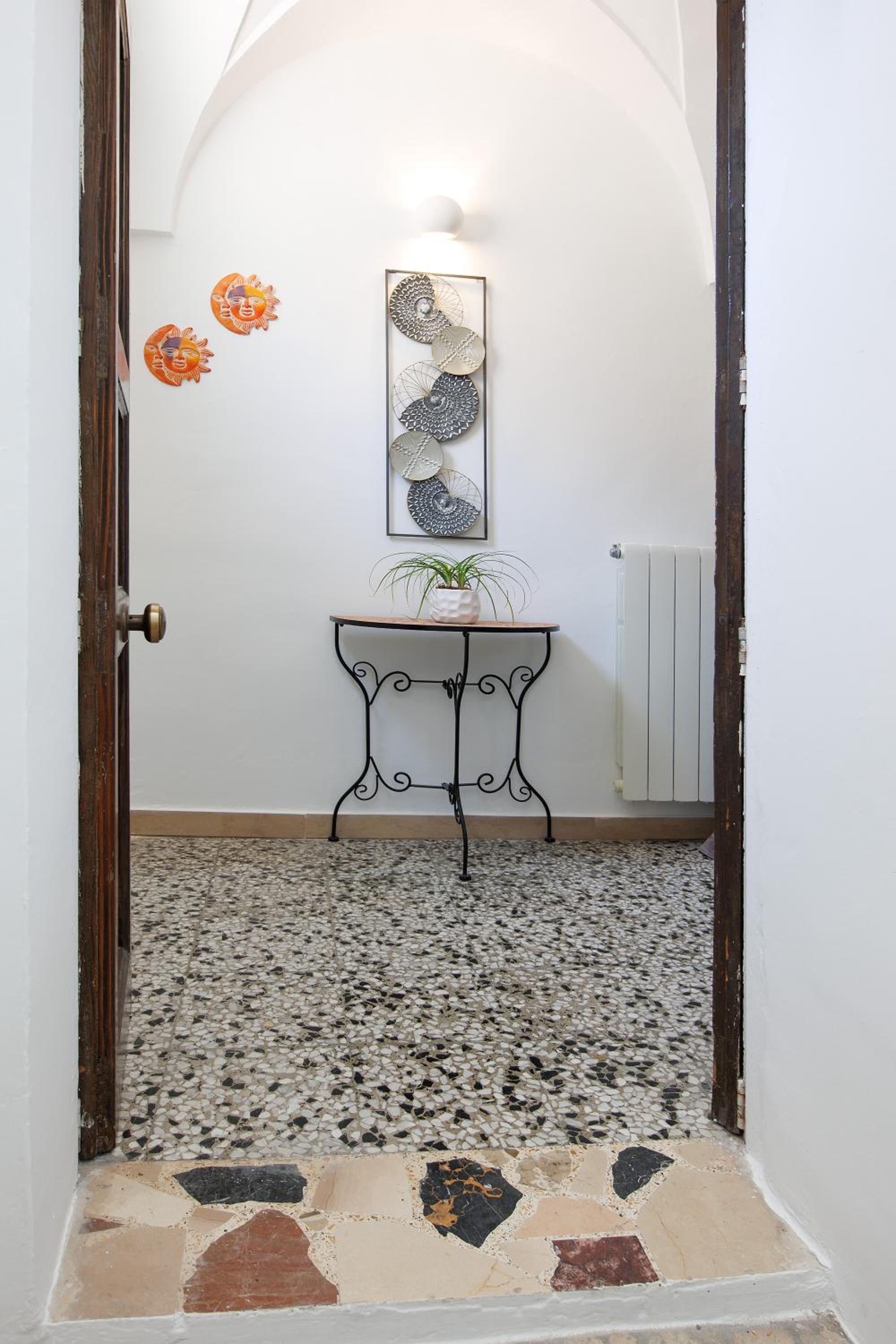 Exedra Holiday House