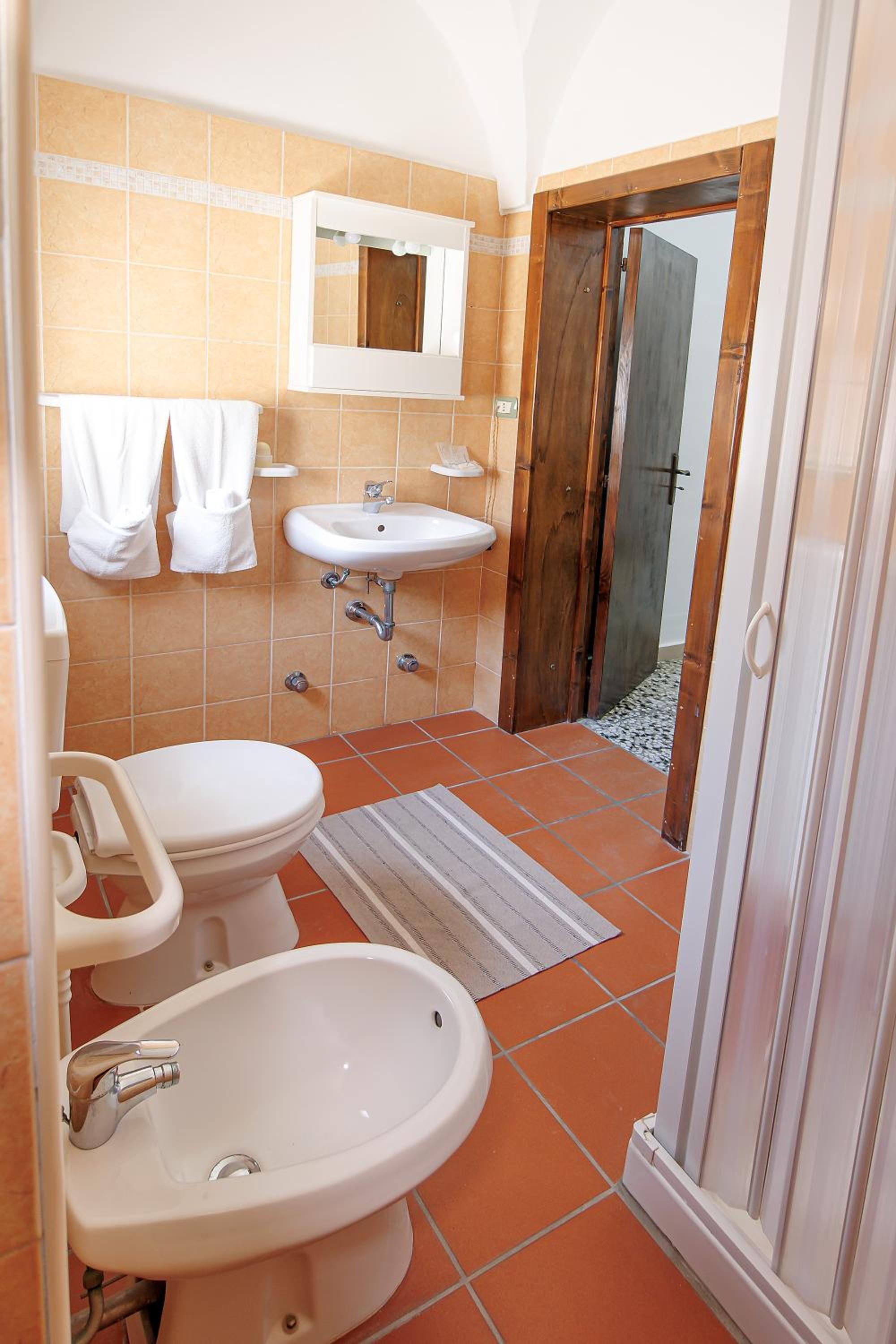 Exedra Holiday House