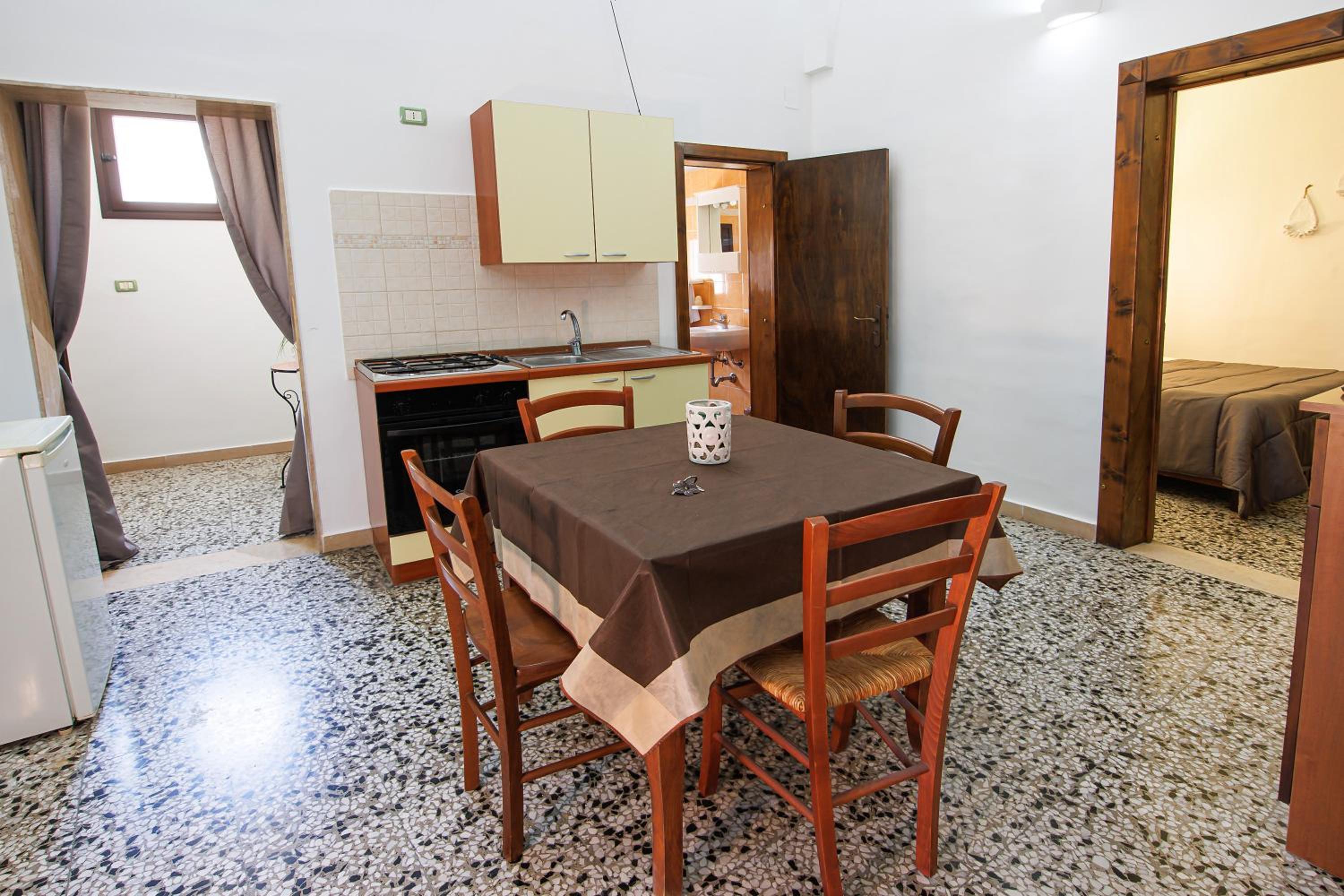 Exedra Holiday House