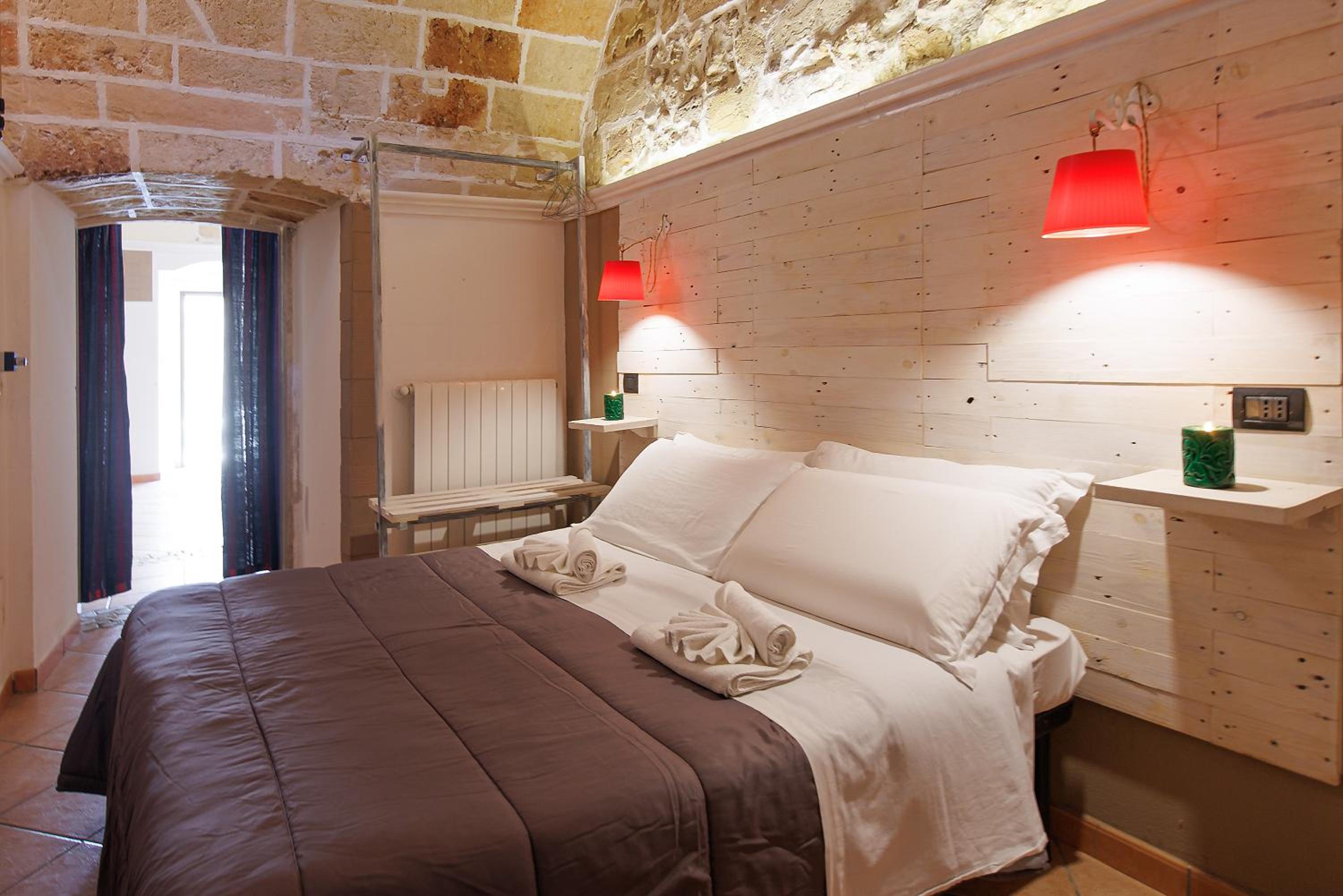 Exedra Holiday House