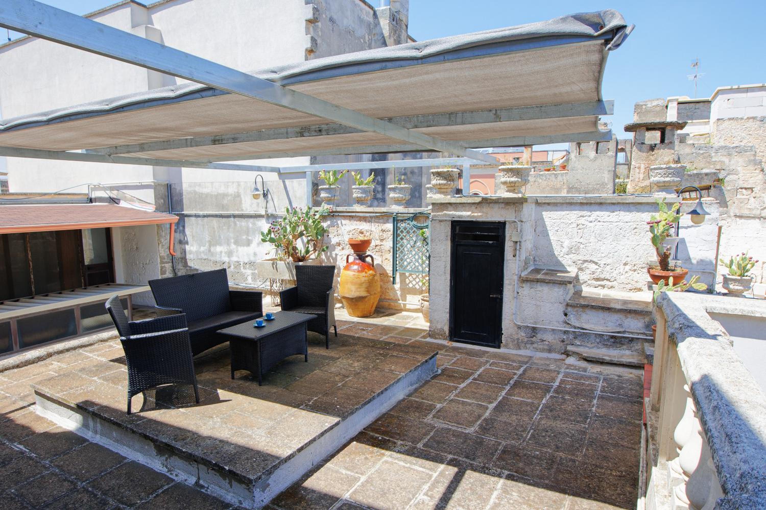 Exedra Holiday House