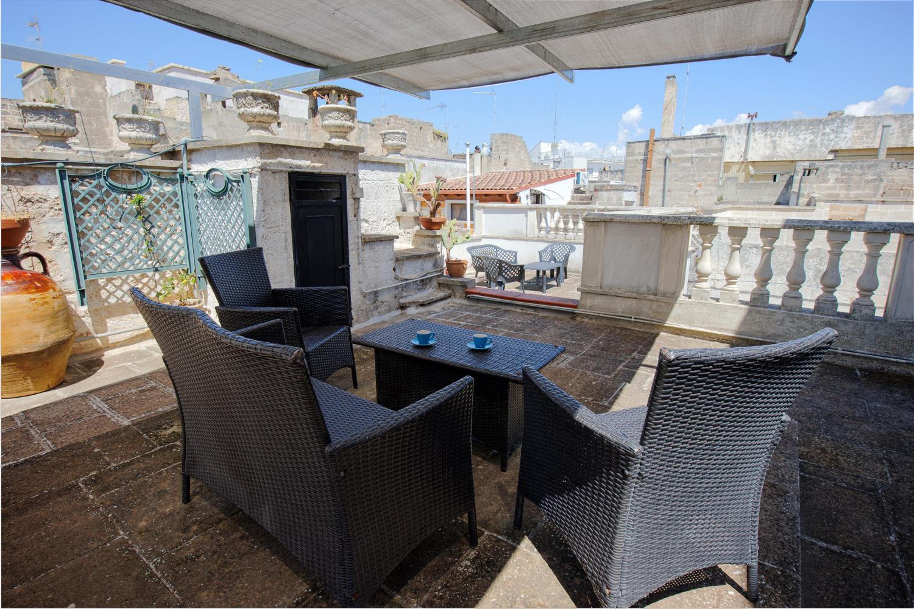 Exedra Holiday House