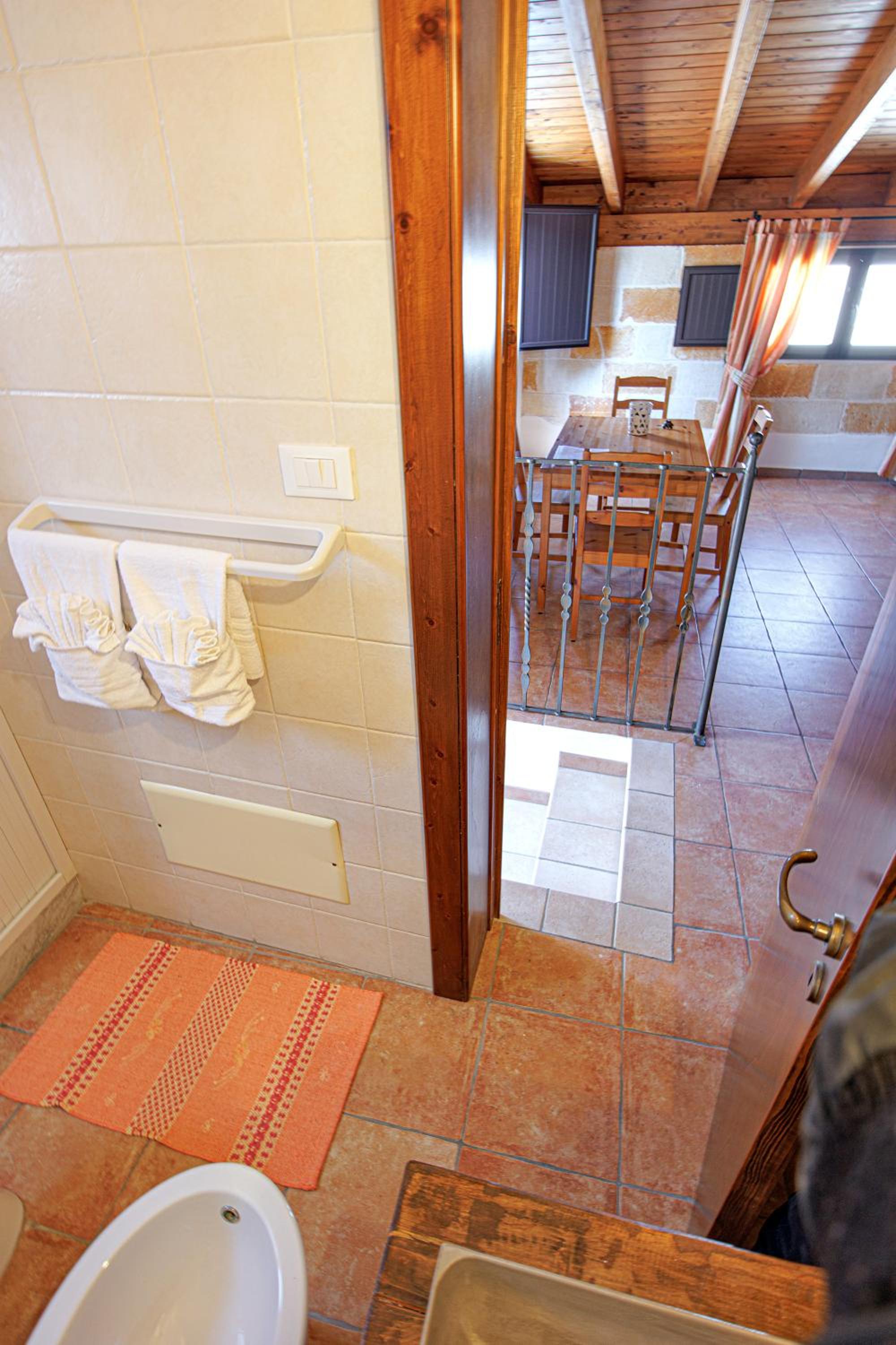 Exedra Holiday House