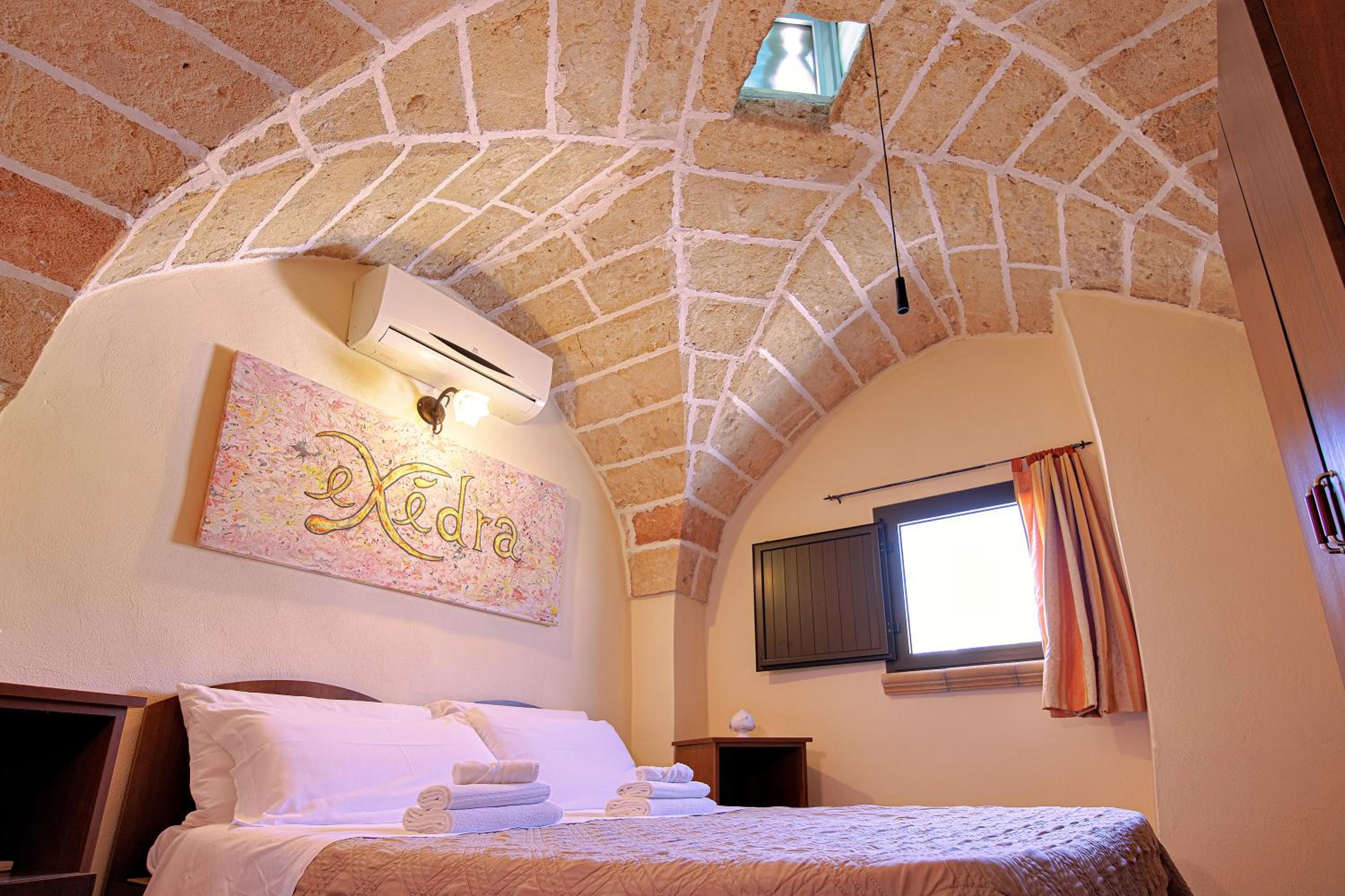 Exedra Holiday House