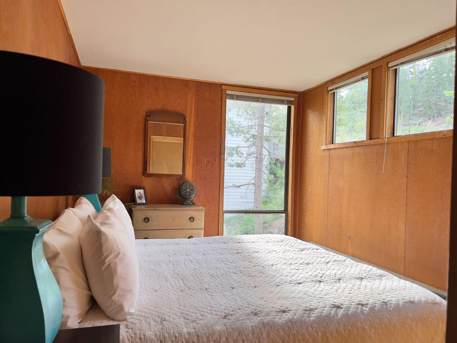 Bearadise, the Alpine Chalet