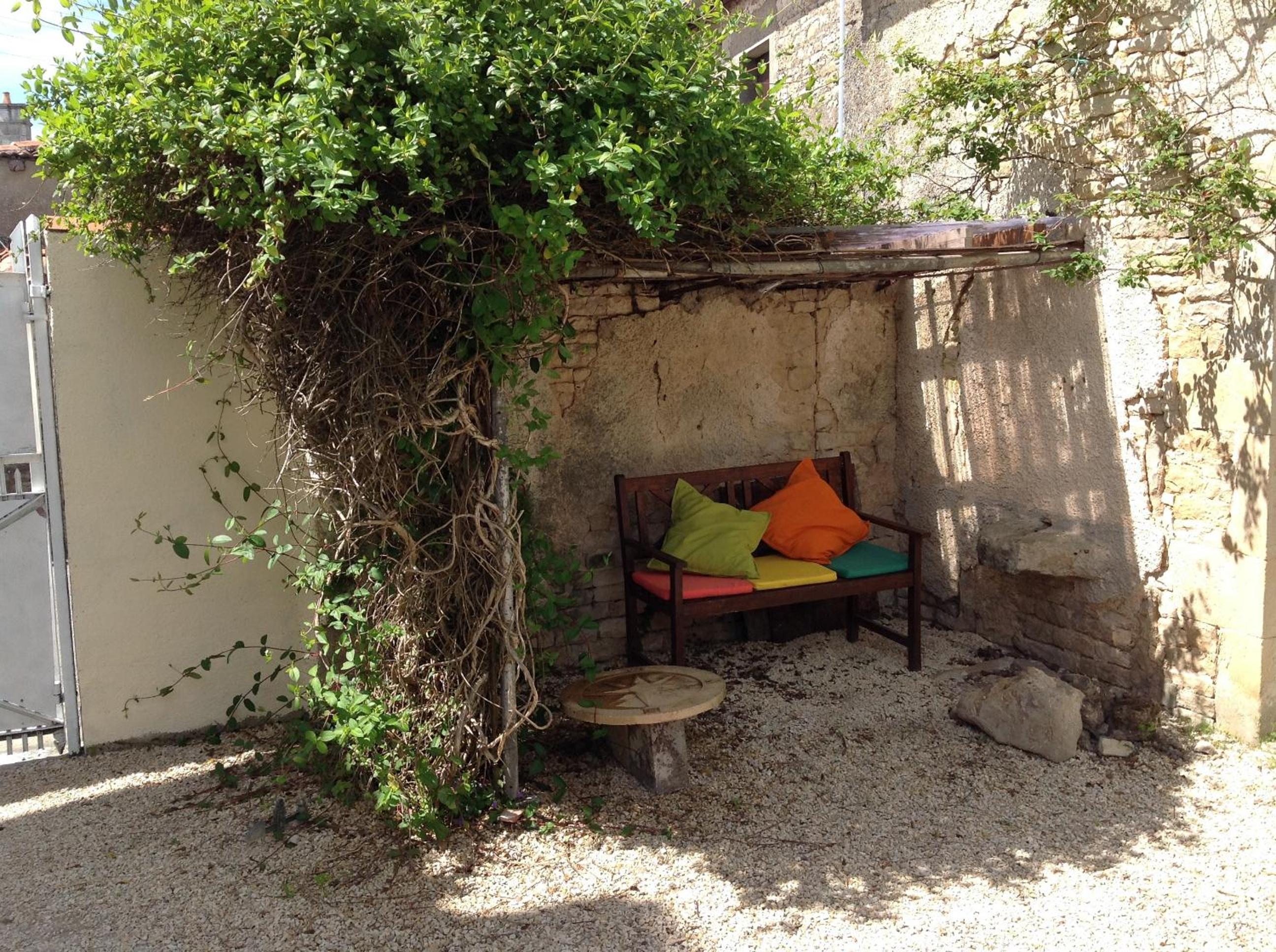 Photo 28