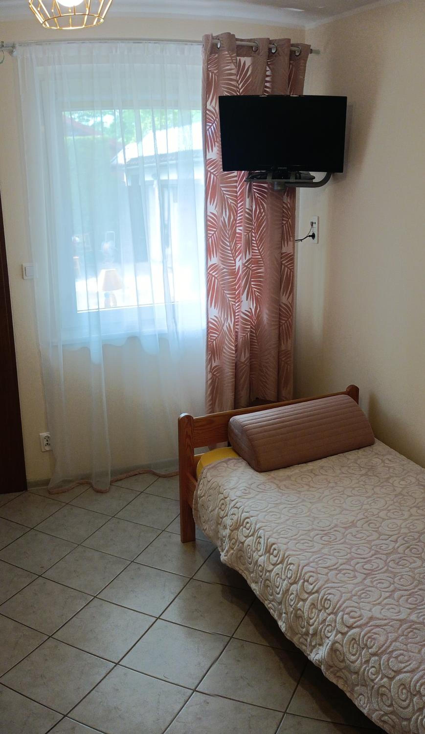 Photo 48
