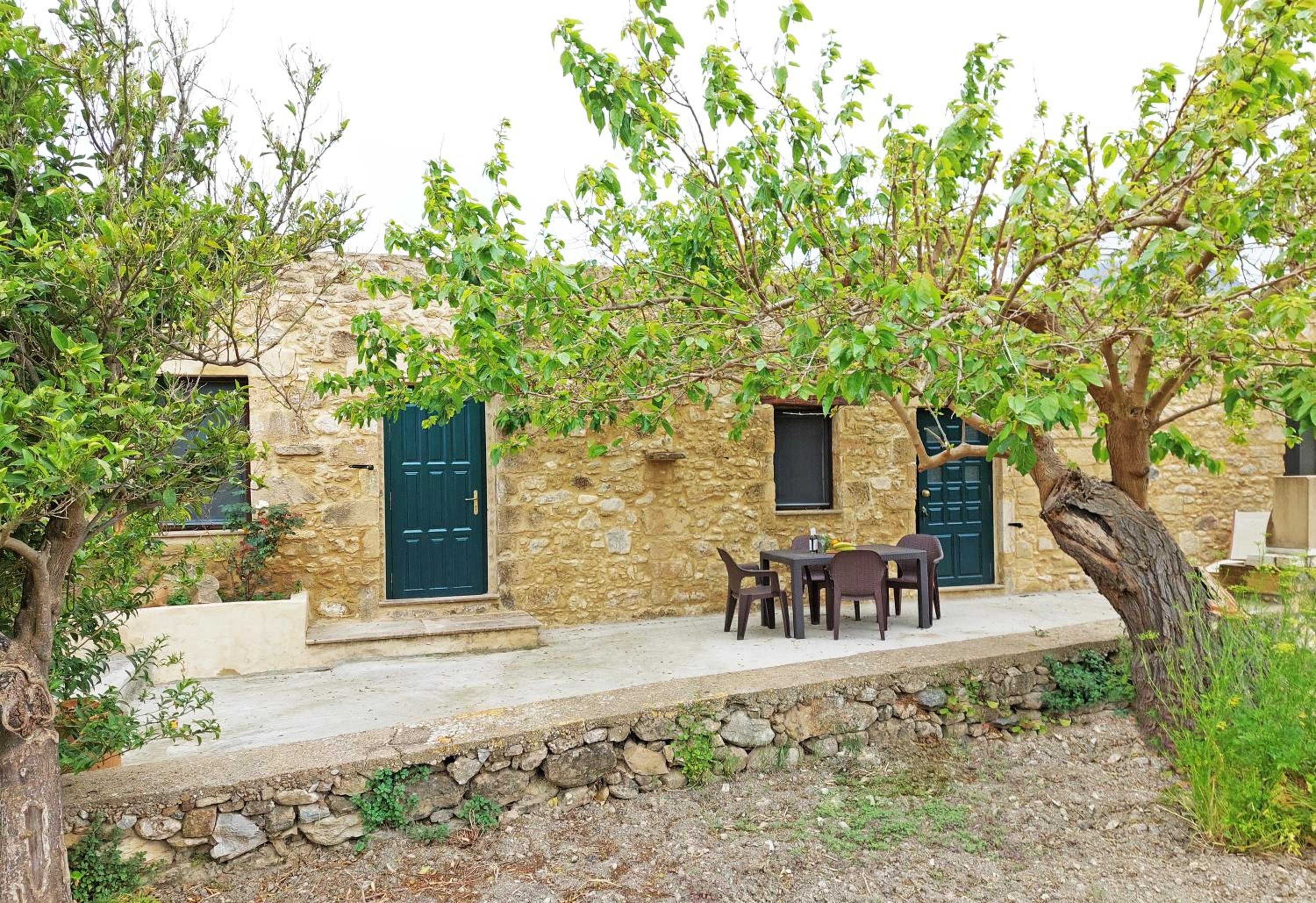 Petrakis Cretan Homes view 3
