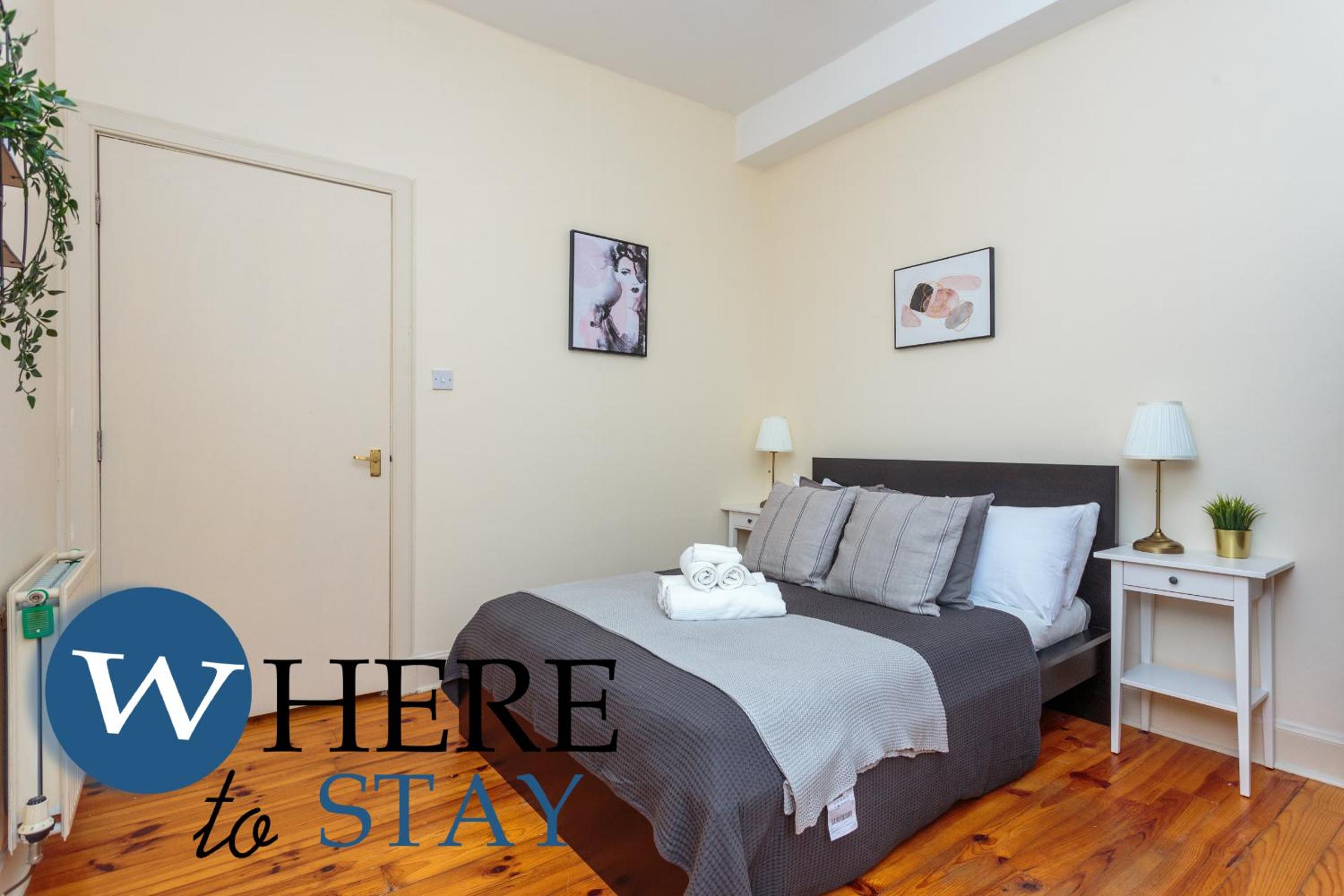 2 Bedroom Victorian Apartment in Leith view 3