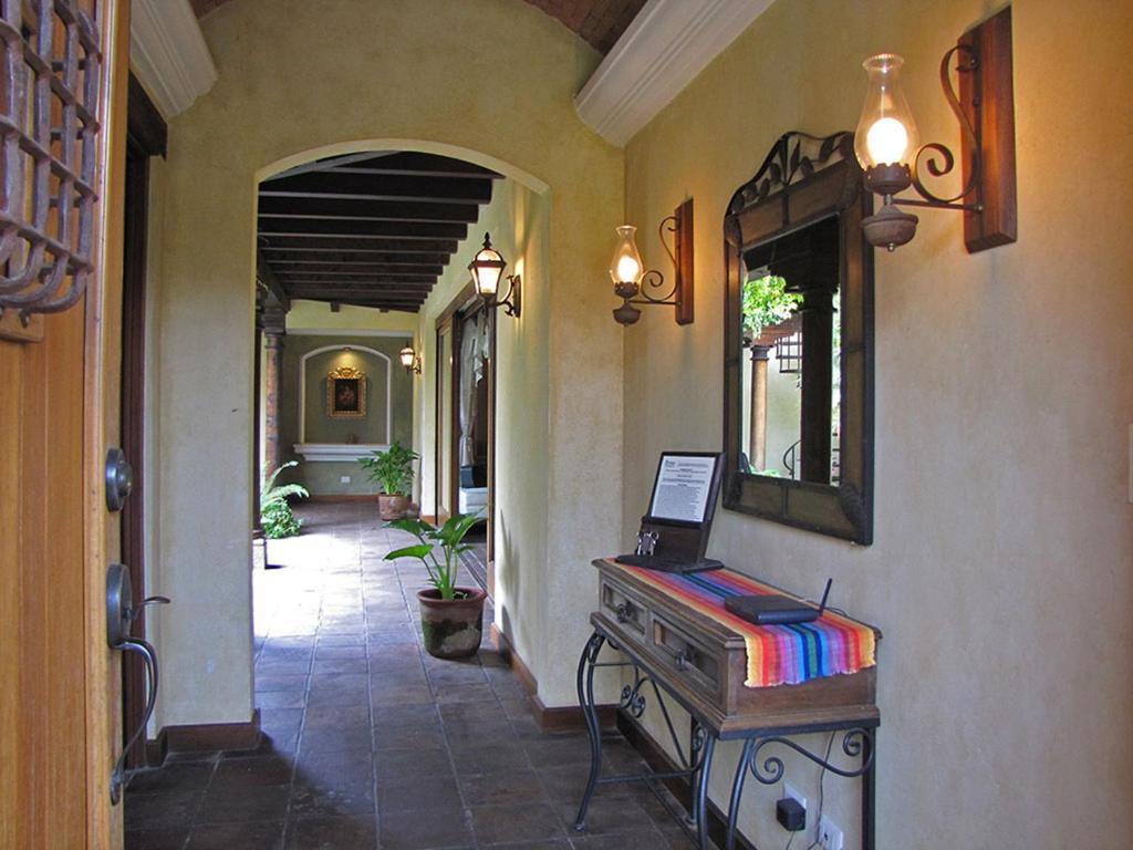 Casa del Ángel view 2