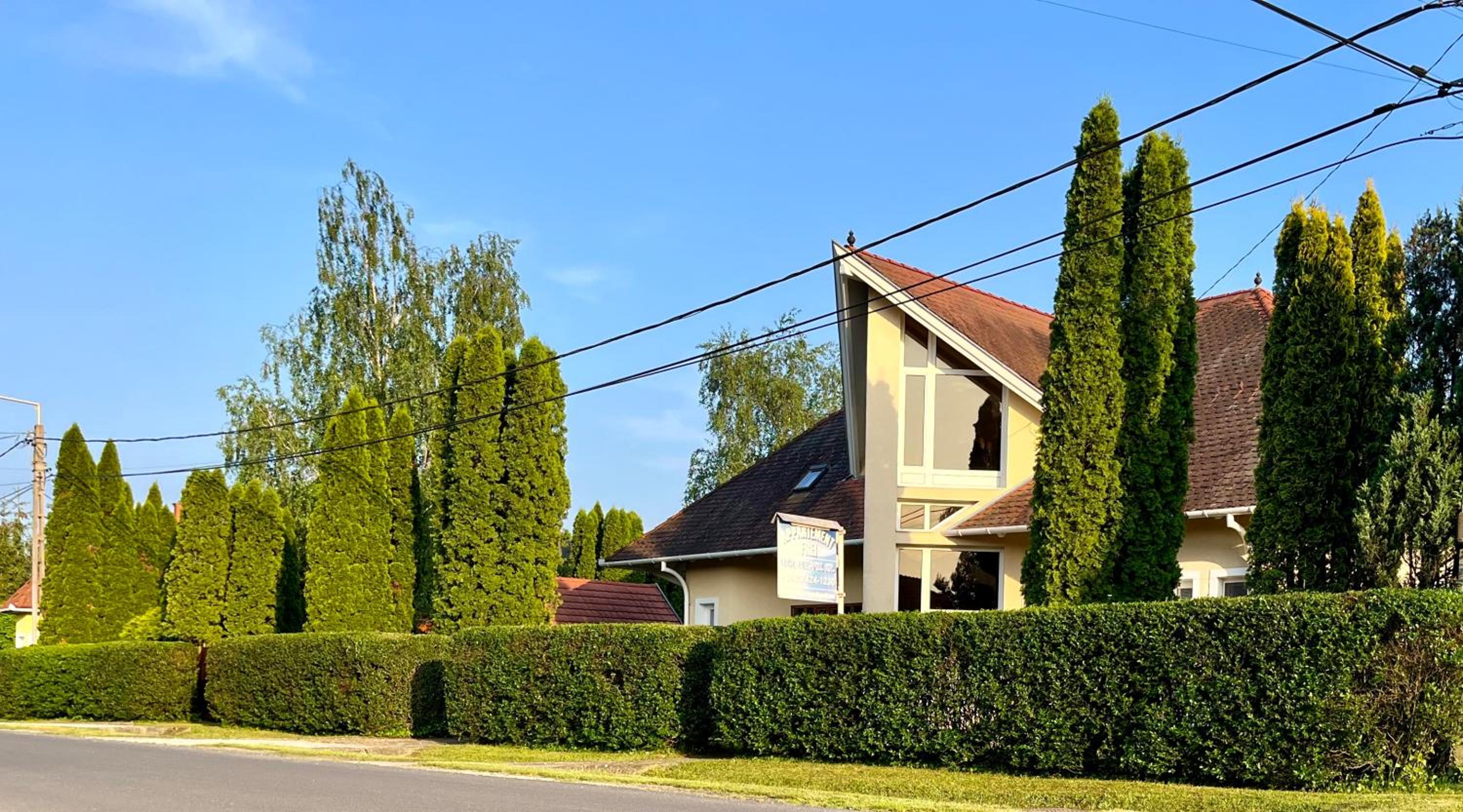 Mol-Ker-Vill Apartment