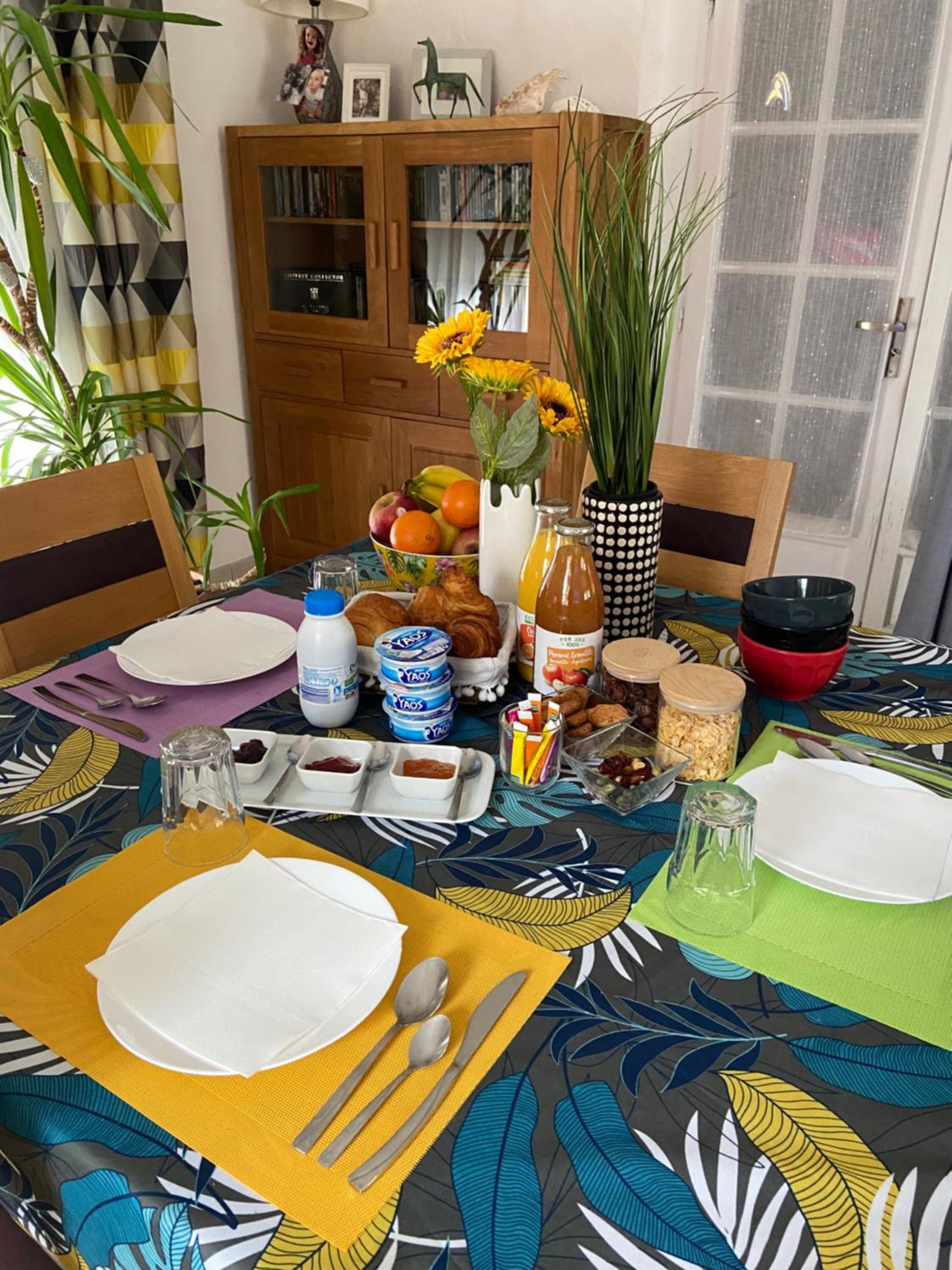 Chambres dans villa avec piscine