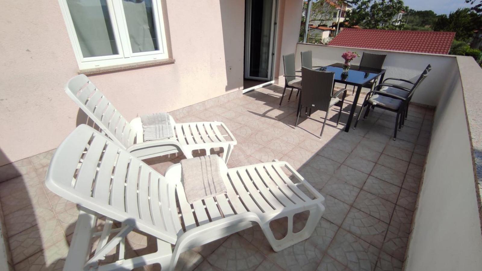 Apartment Brzac