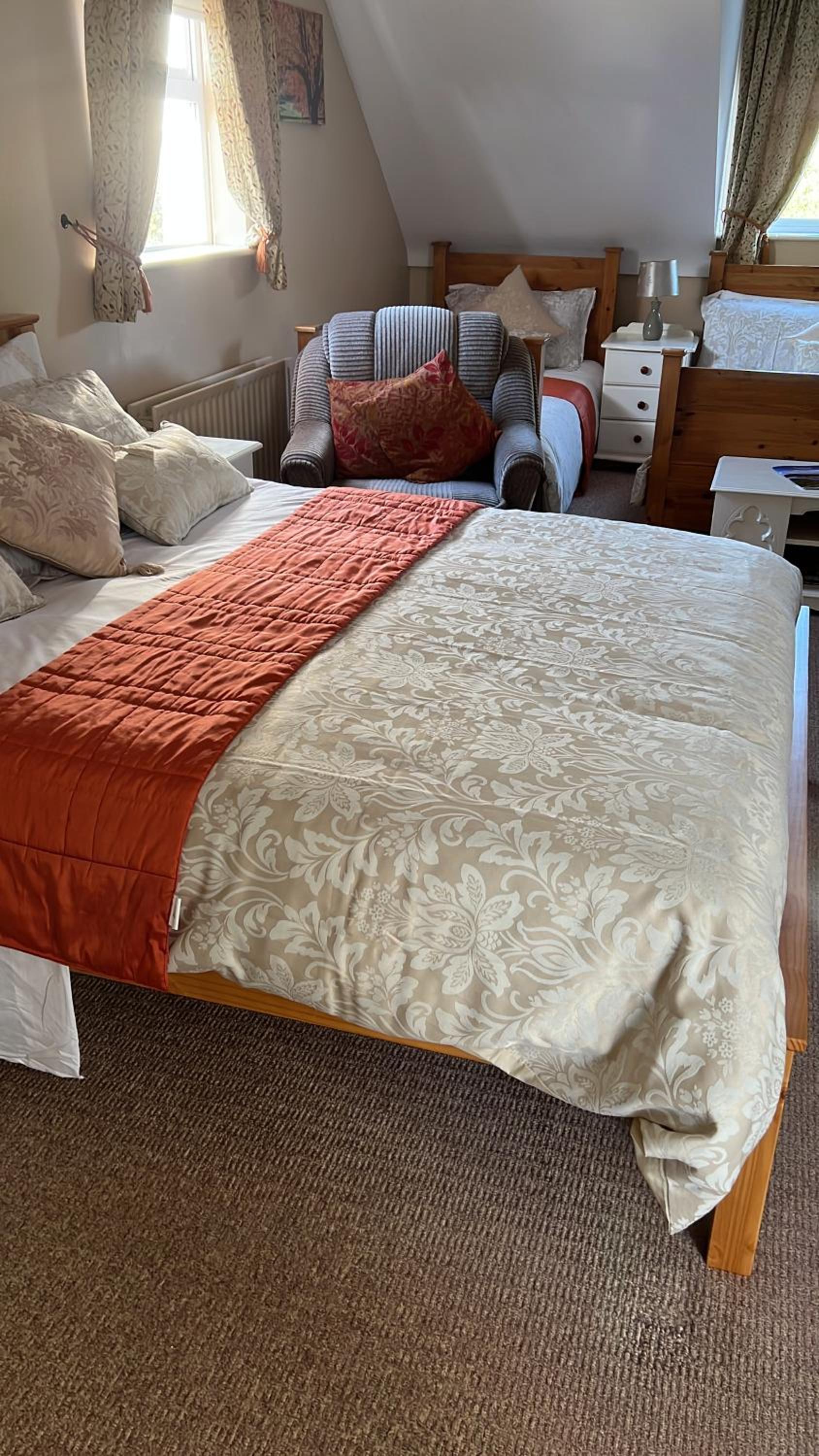 Heeneys Lodge B&B