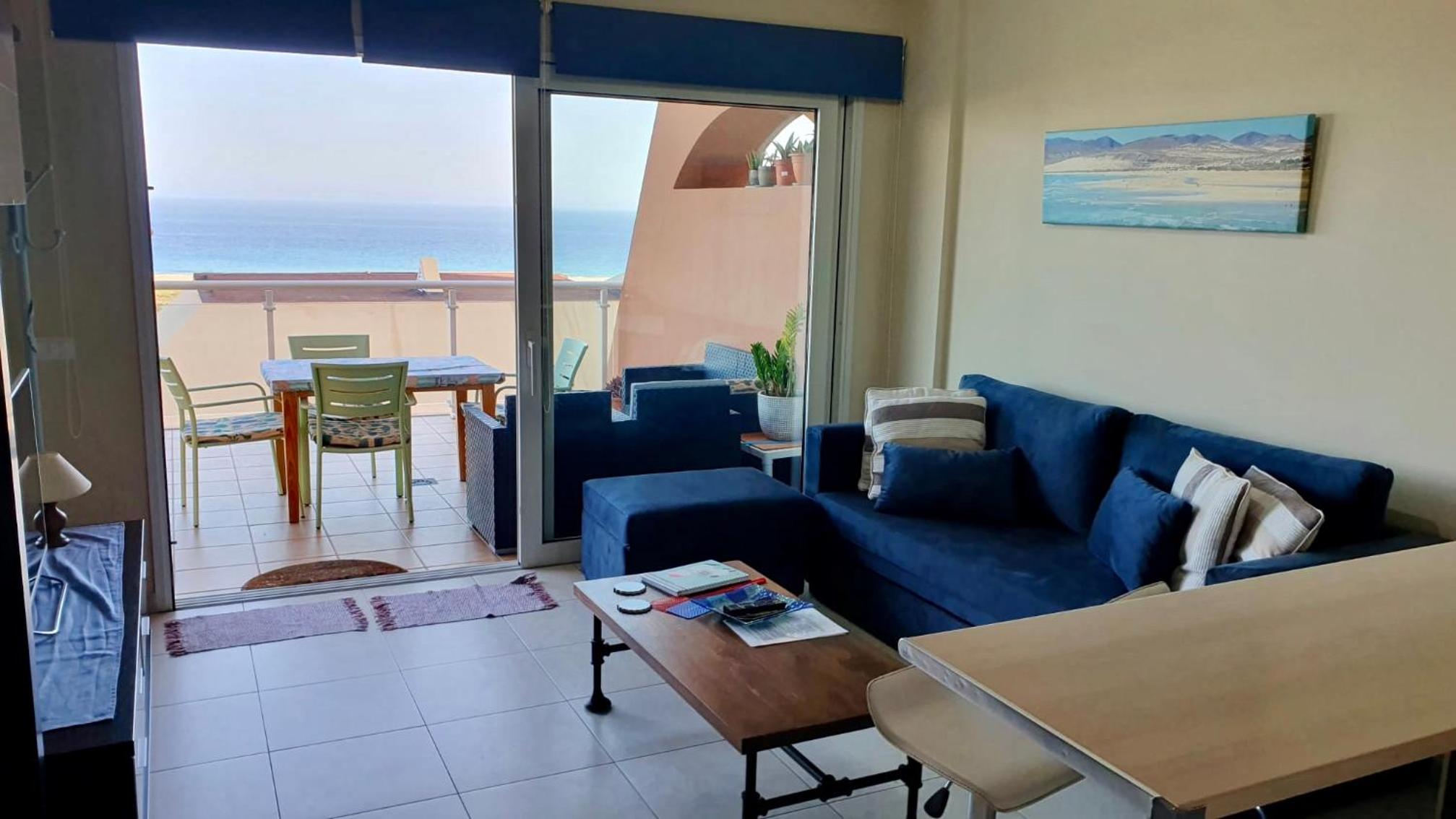 Mariline - sea, beach and lighthouse view, terrace, Wi-Fi photo 2