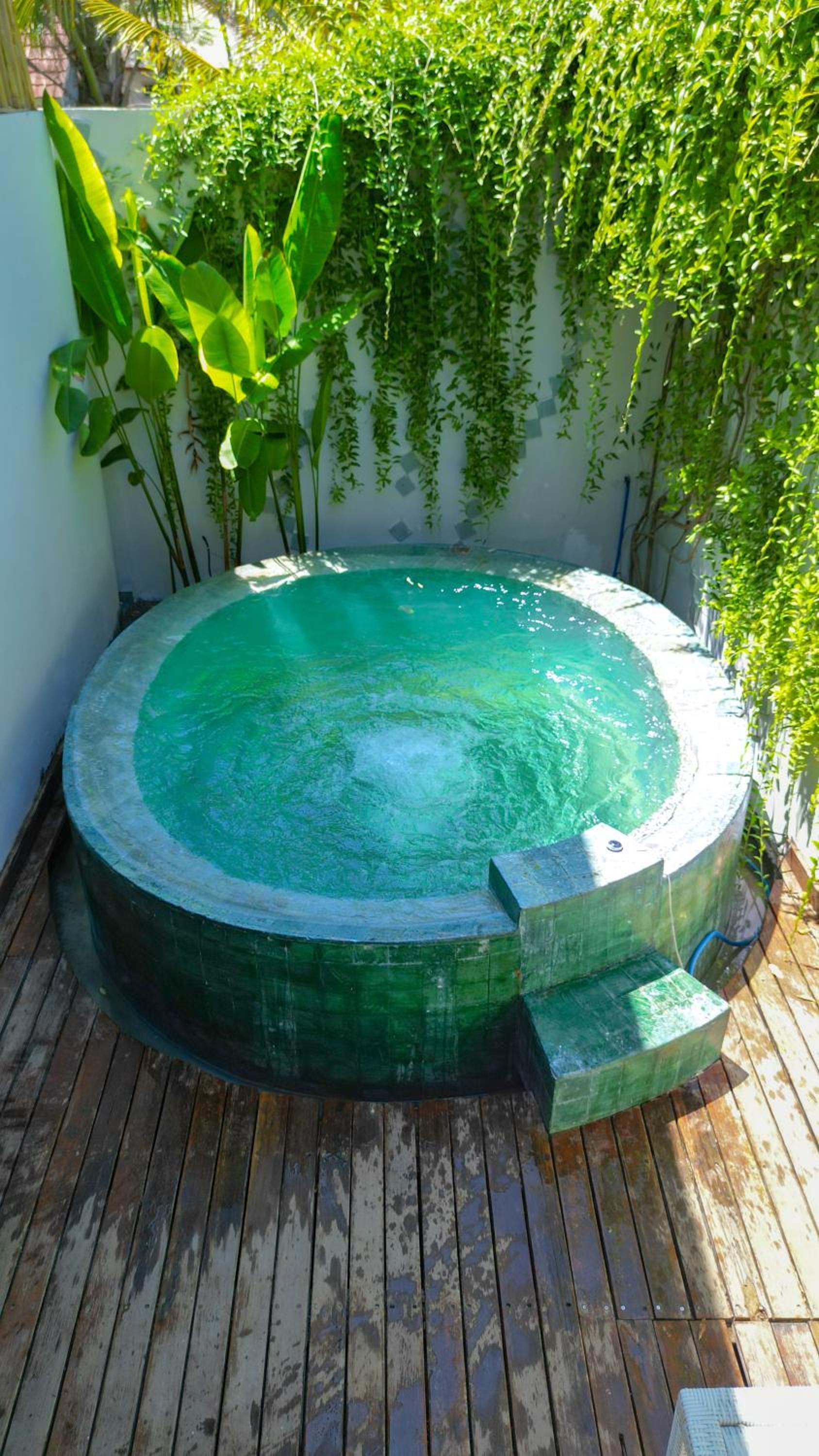 Jacuzzi
