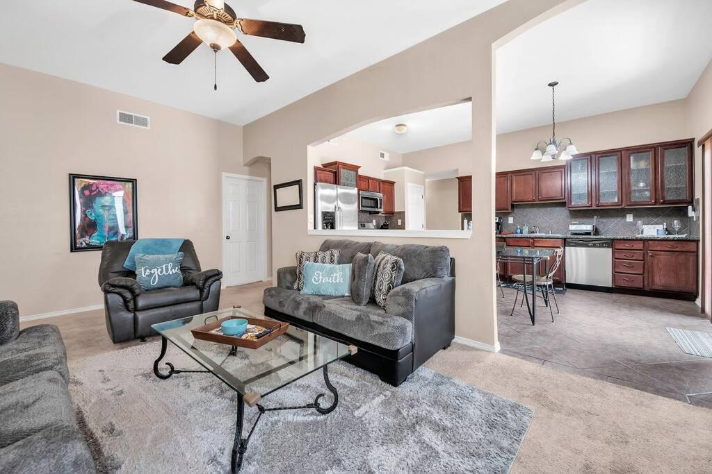 Comfy Classy Home, Close To Everything