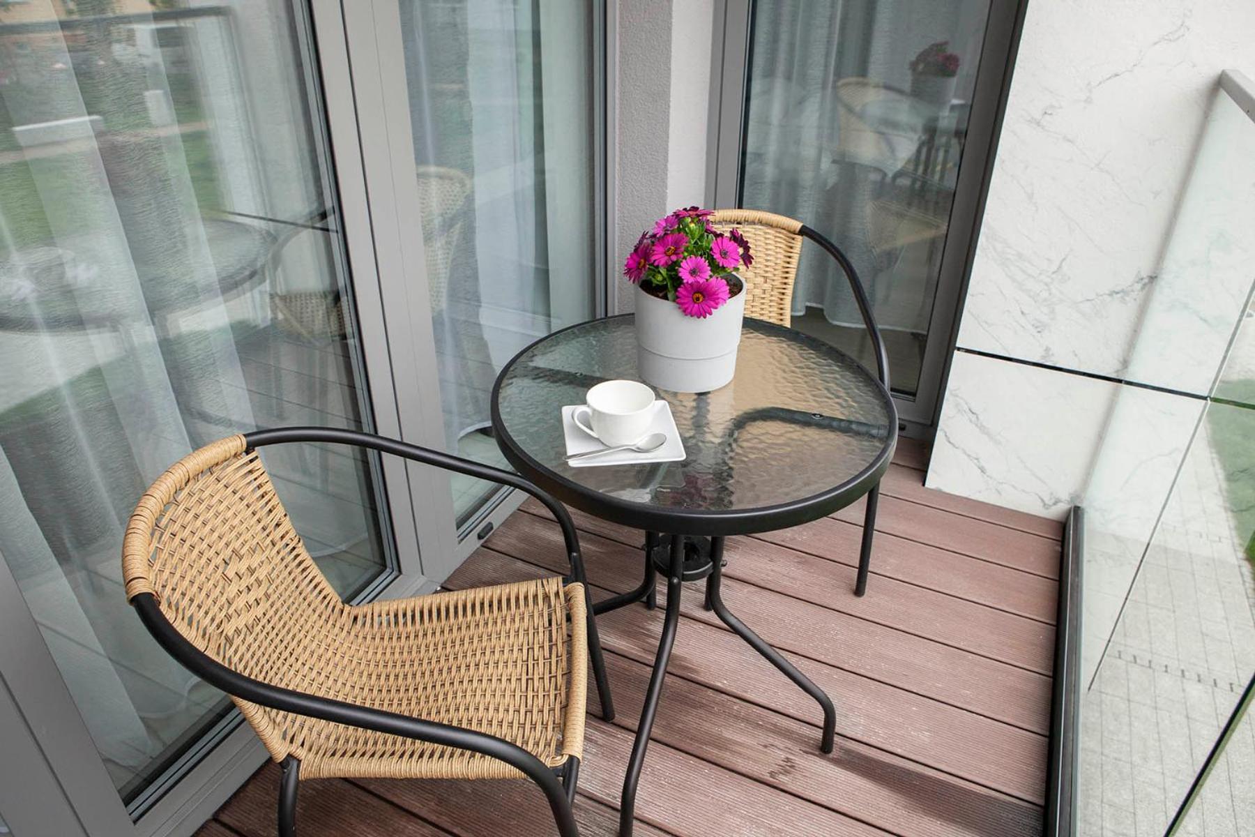 Balcony & Terrace