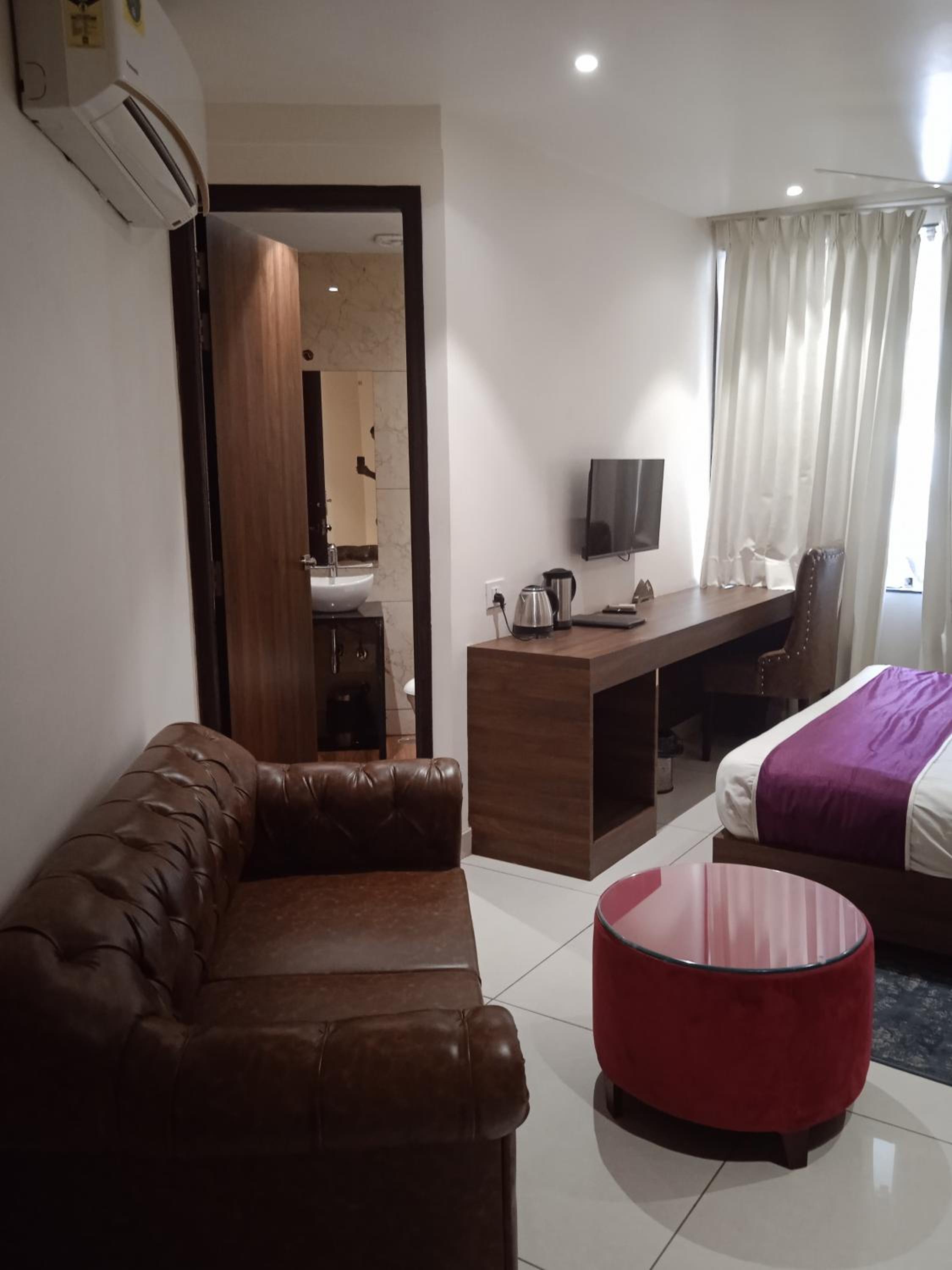 Rajlaxmi Hotel