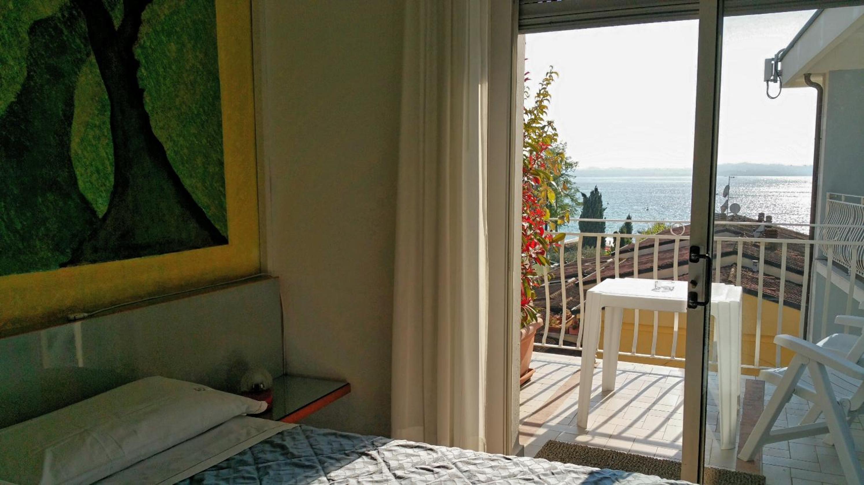 Sirmione Vacations - Hotel Luna - Property Image 3
