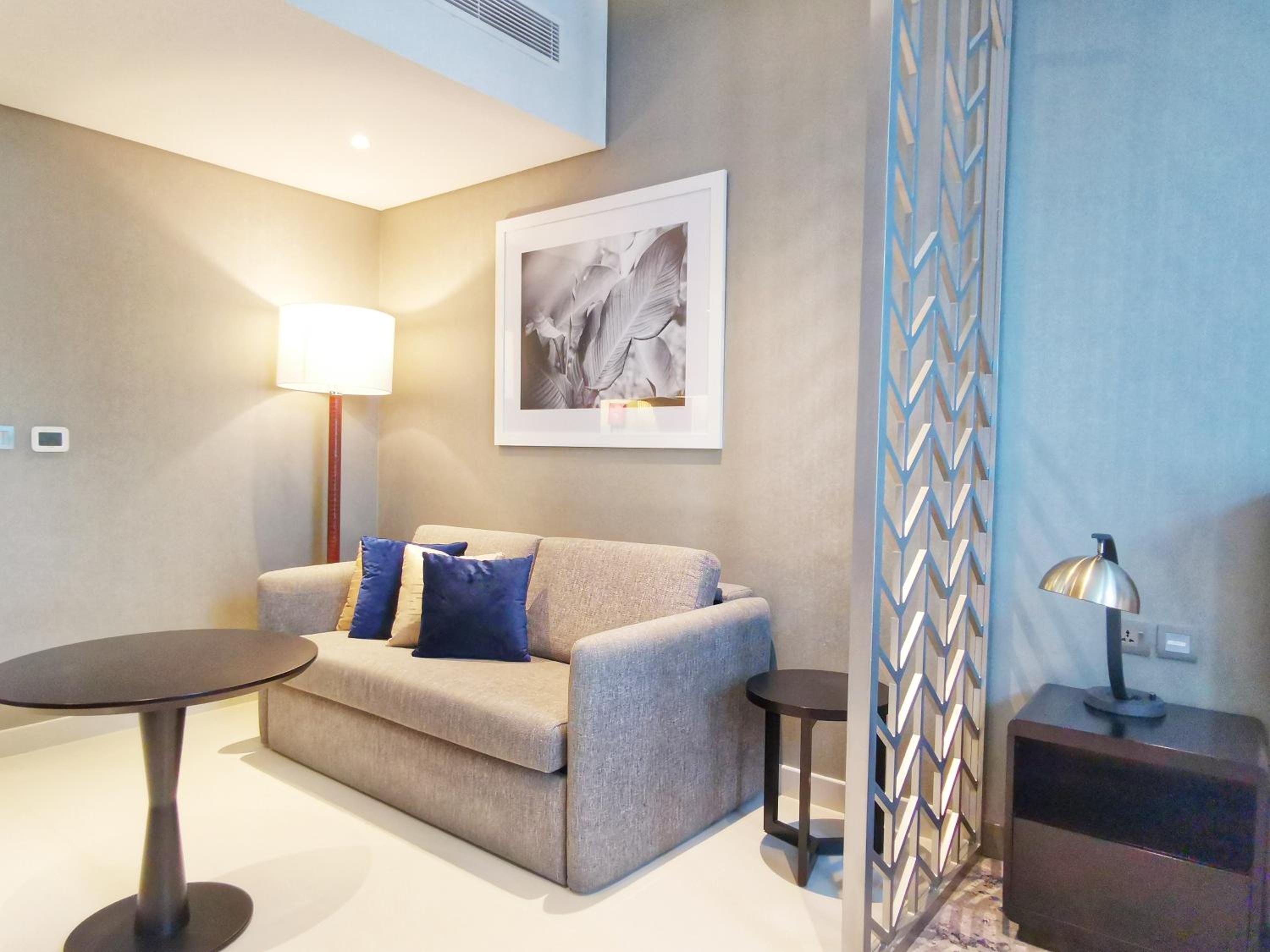 Vacay Lettings - Luxury studio in Business bay