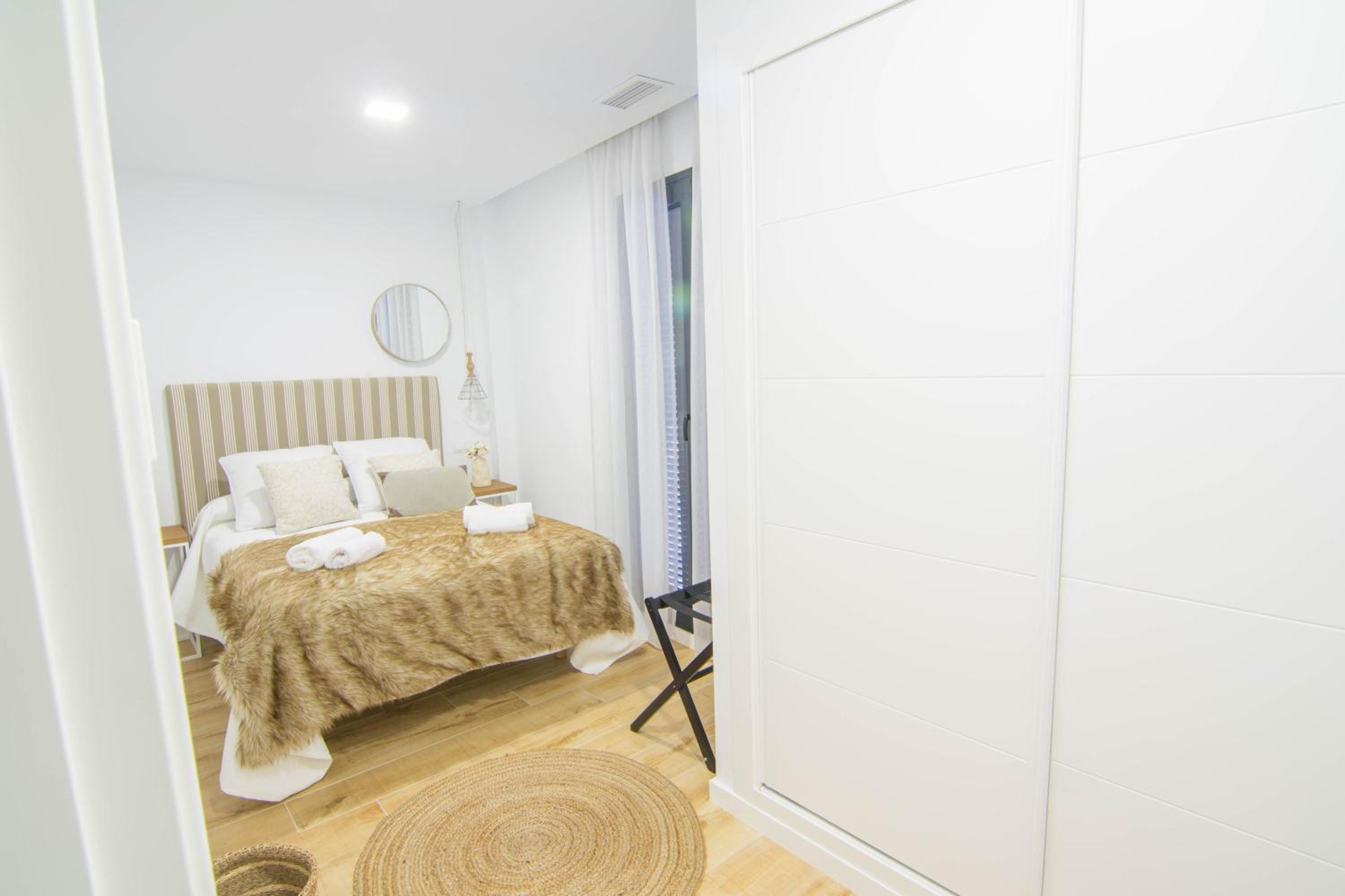 tuGuest Gran Vía Apartments