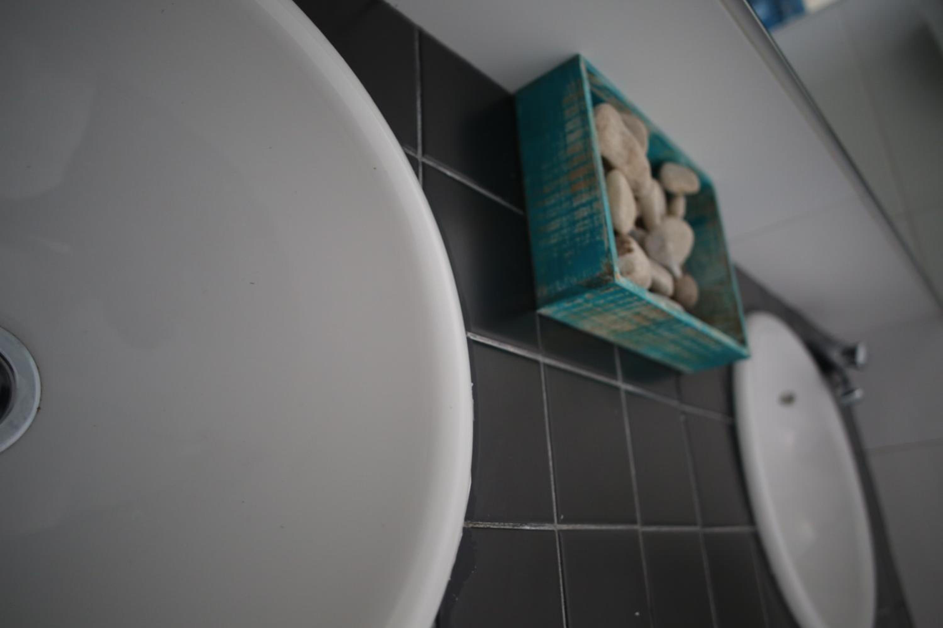 Wake up in Tarifa Hostel & Restaurant Lounge