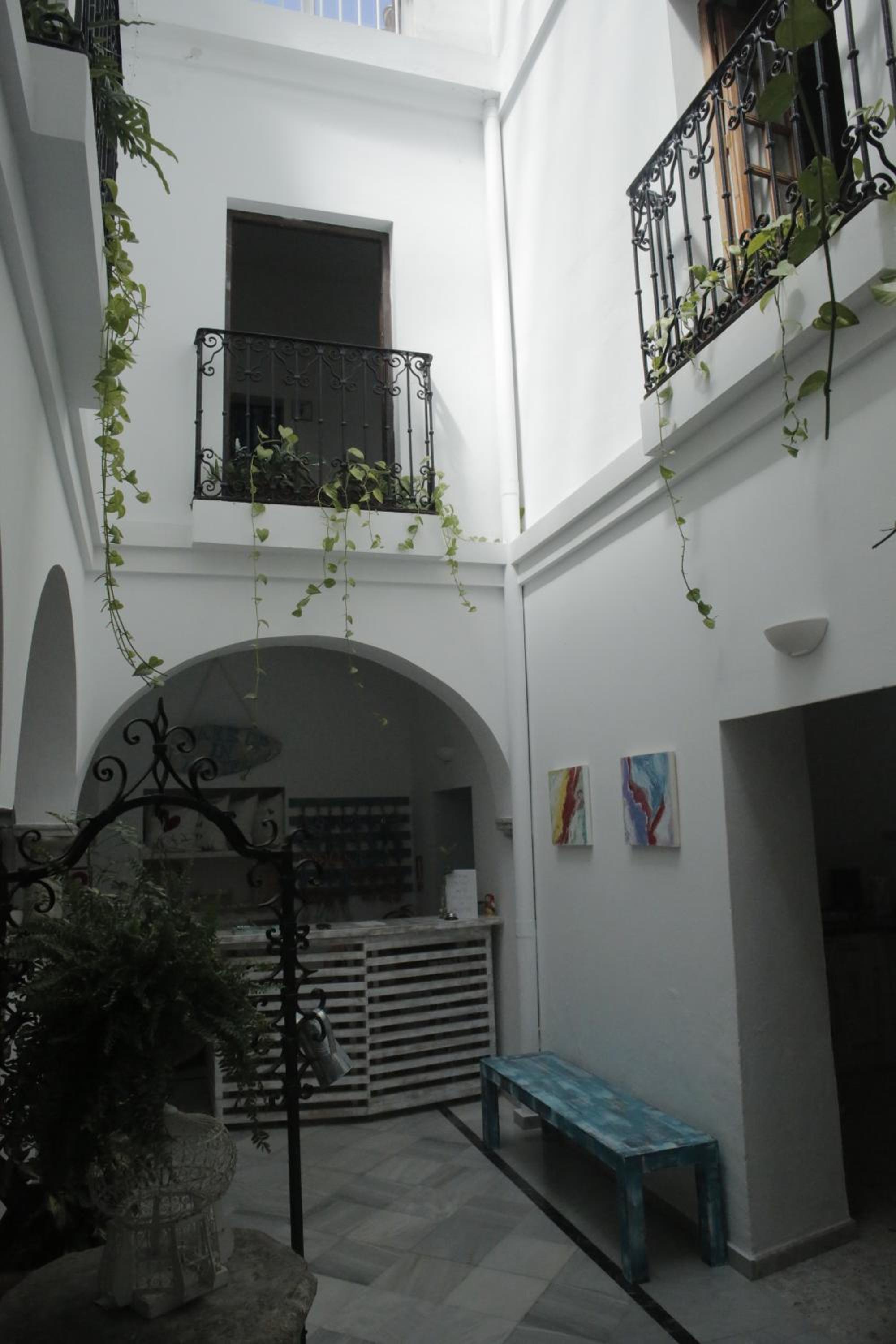 Wake up in Tarifa Hostel & Restaurant Lounge