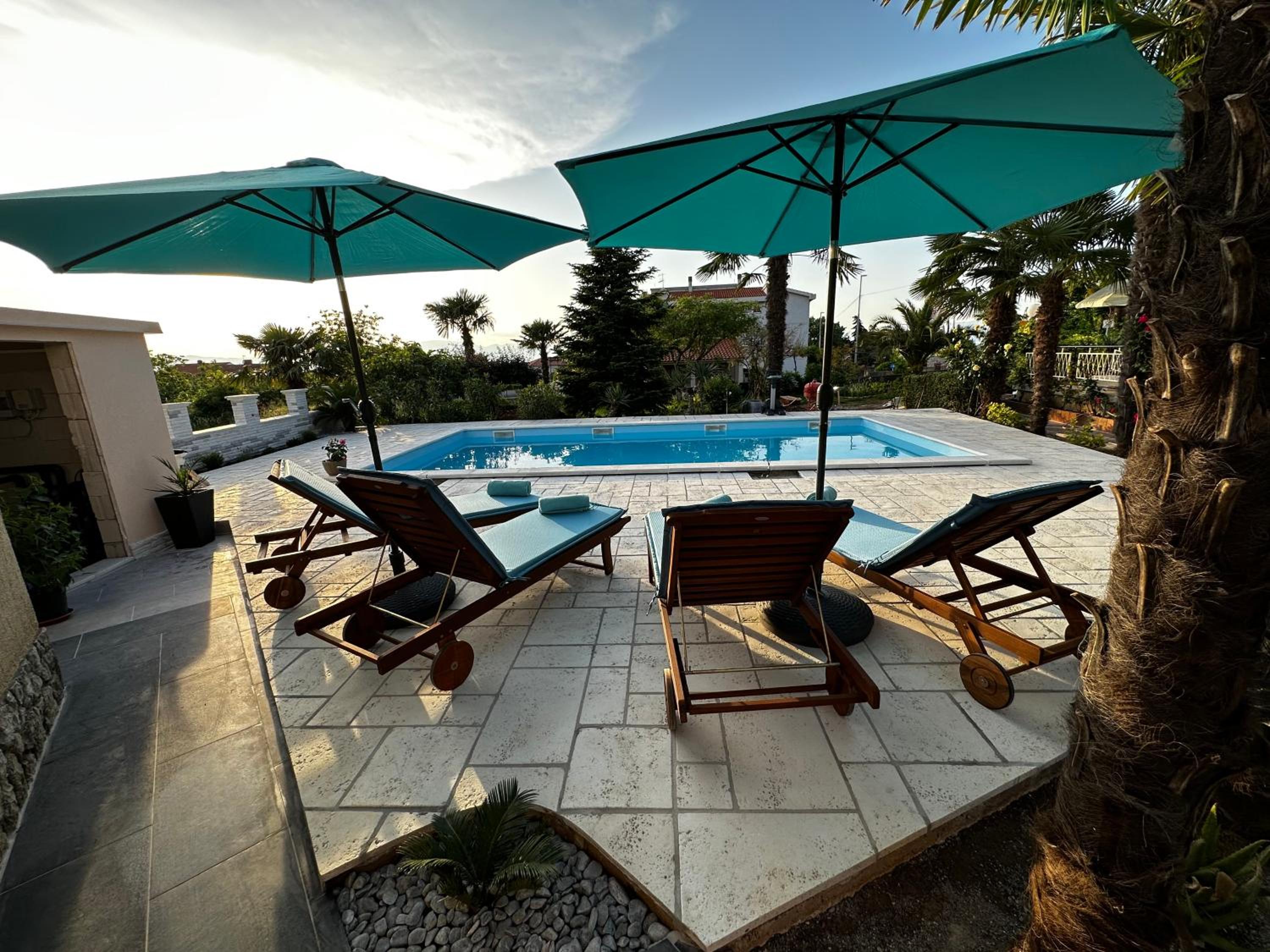 Holiday House Serenity view 5