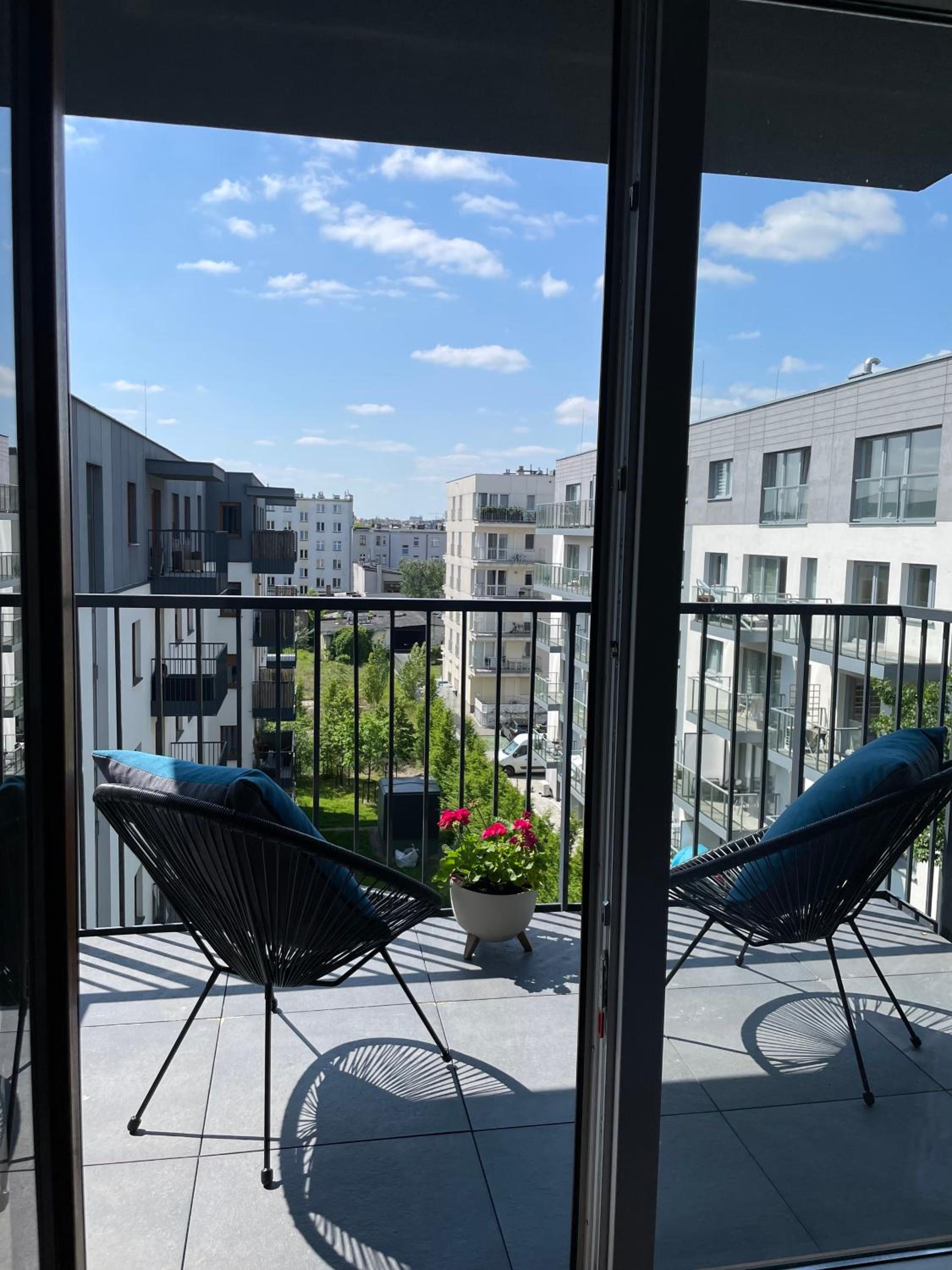 Apartament Targi z garażem i siłownią view 2