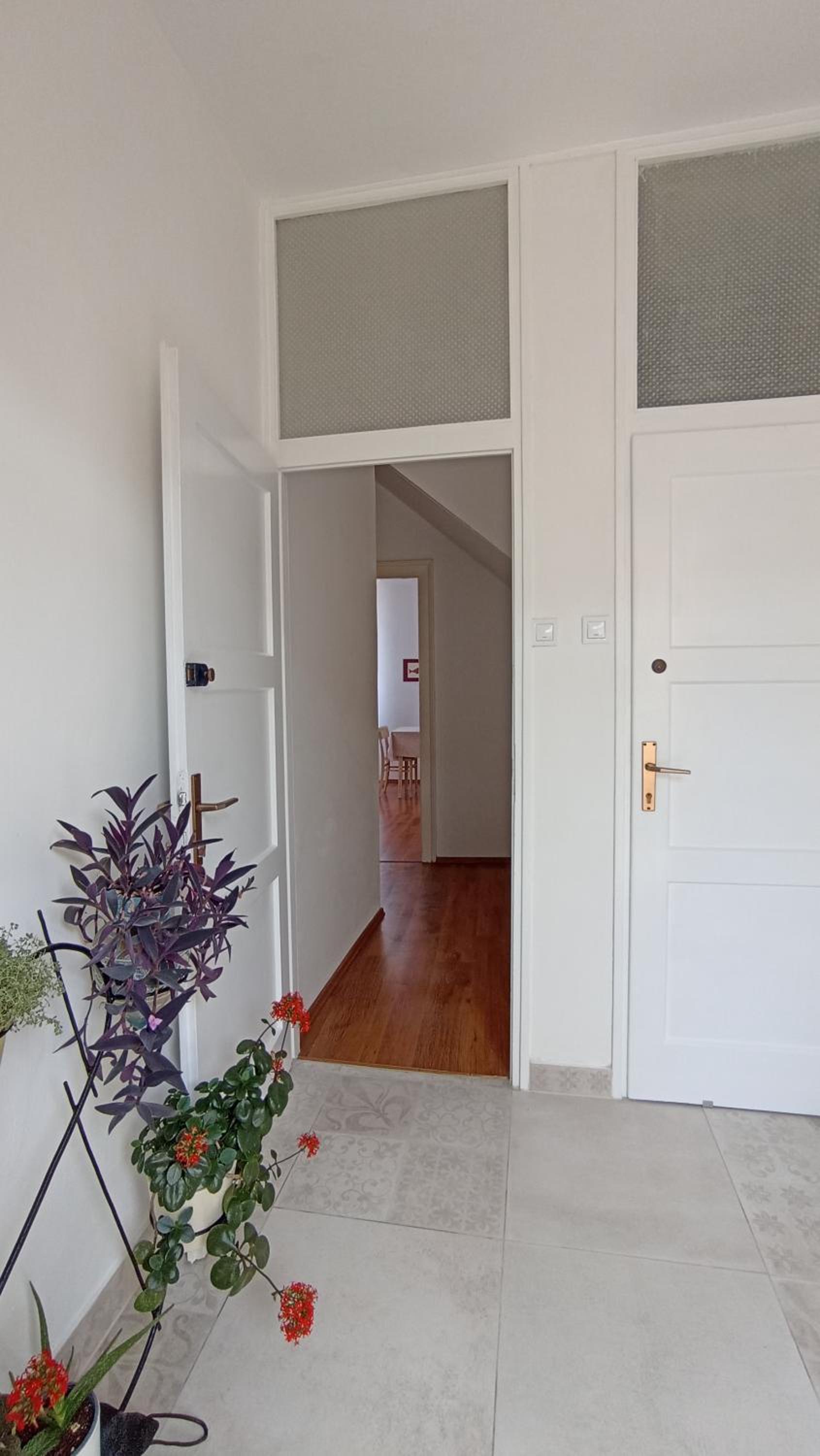 Lovely apartment in old part of Vis view 3