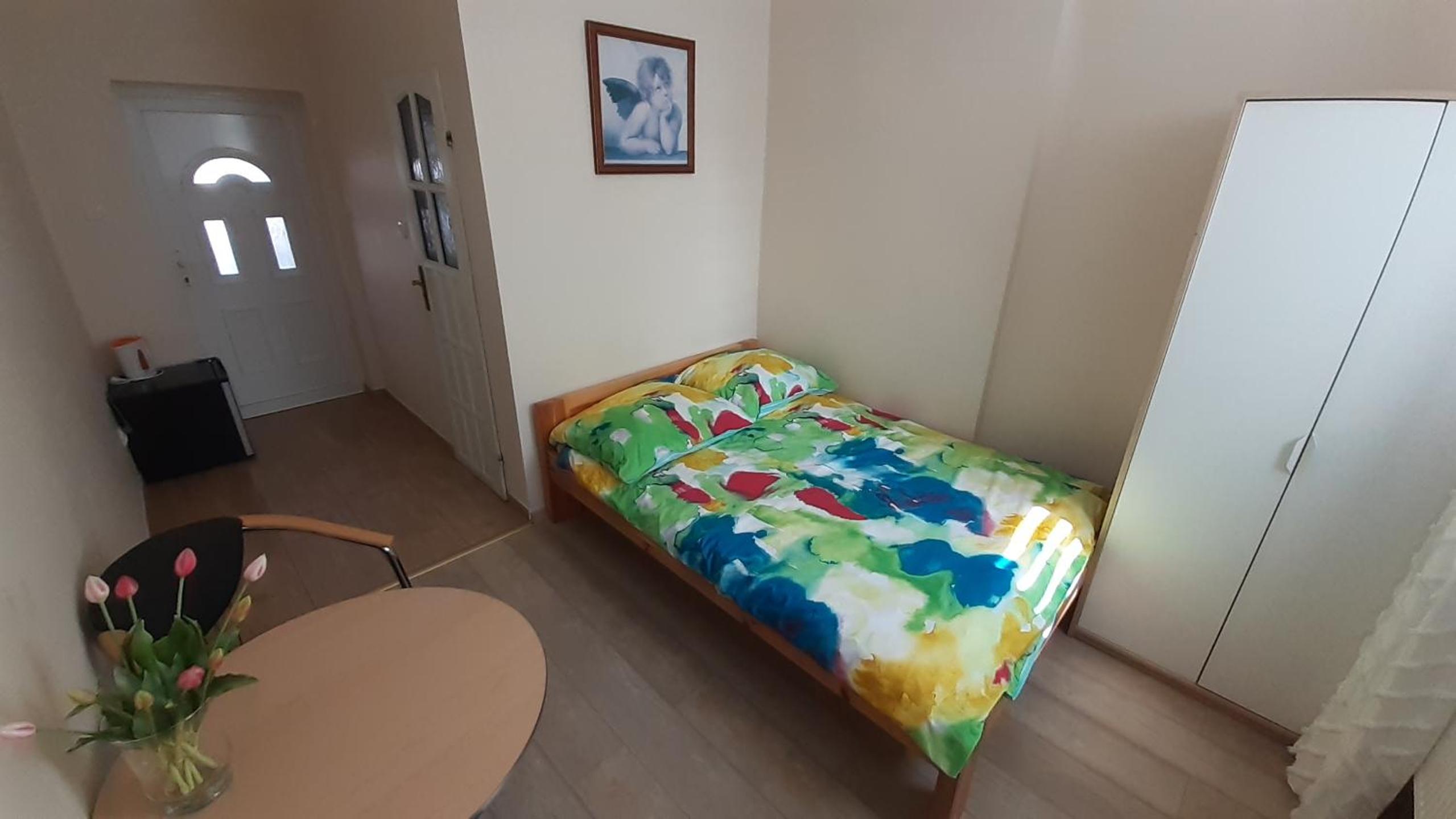 Photo 6