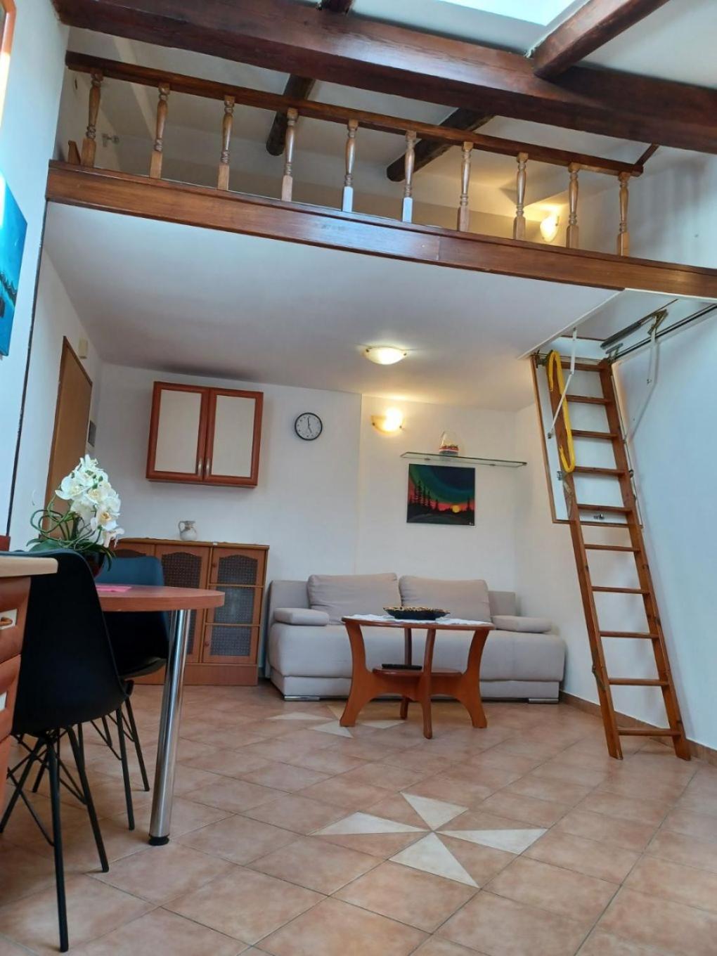 Apartment Jadranka - free parking