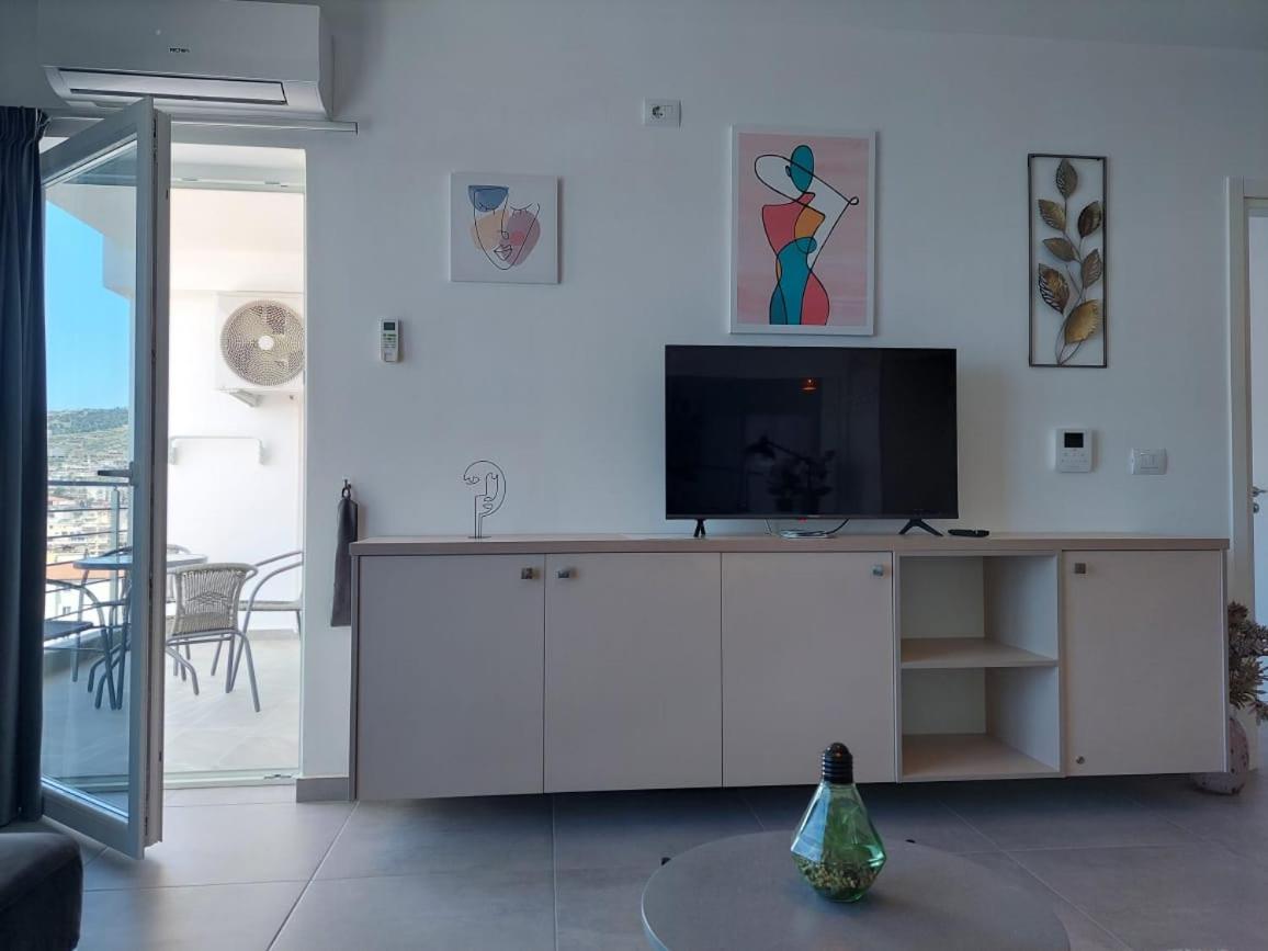 Mihaly Apartment