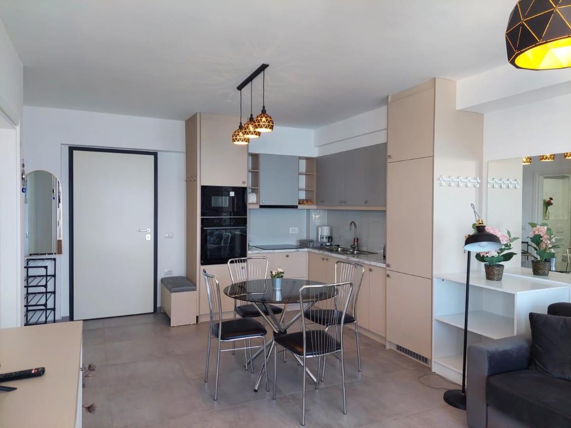 Mihaly Apartment