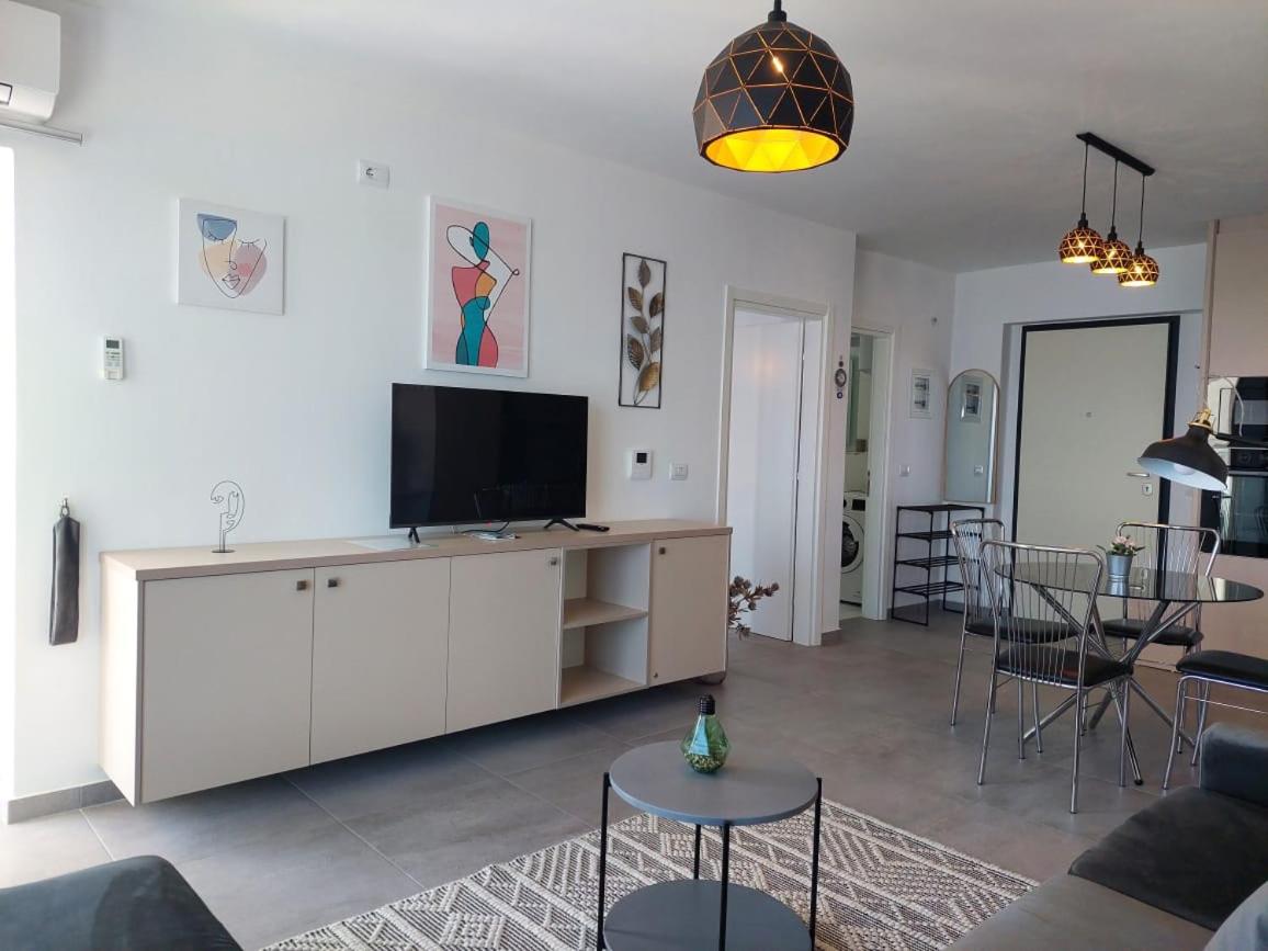Mihaly Apartment