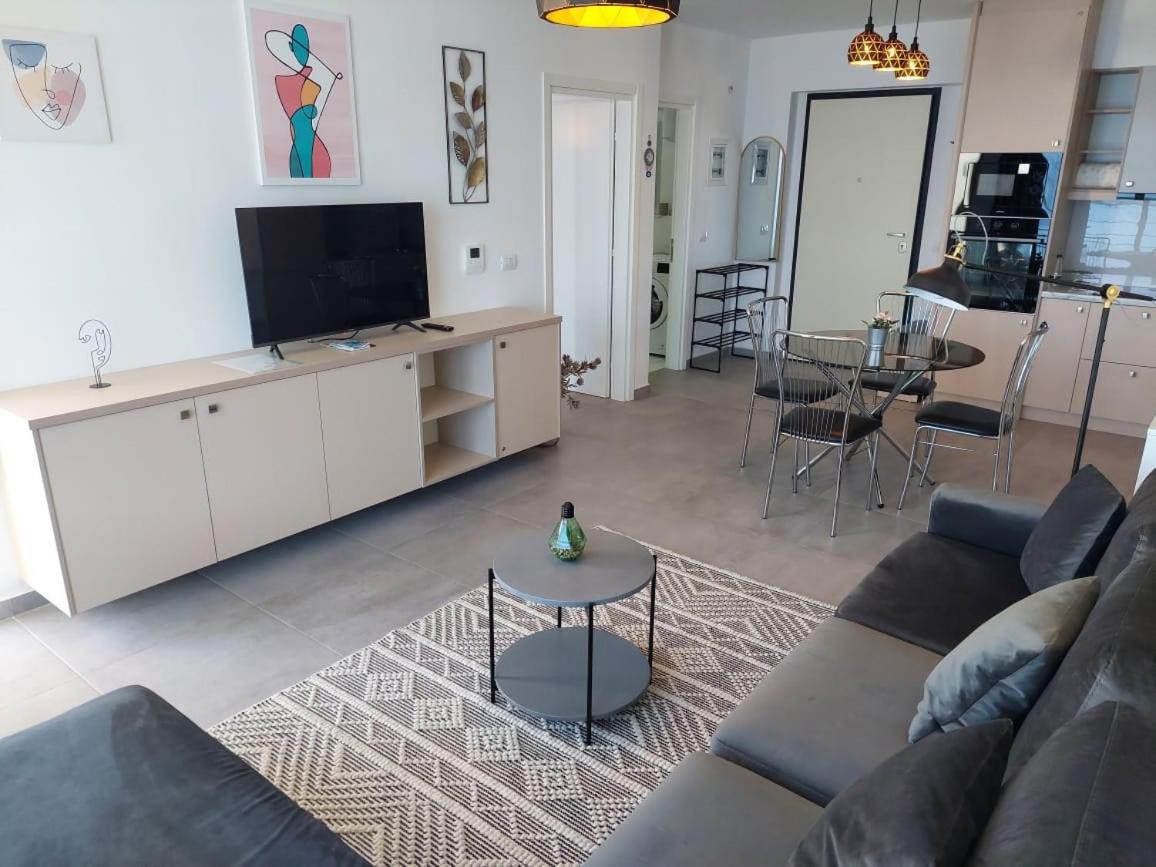 Mihaly Apartment