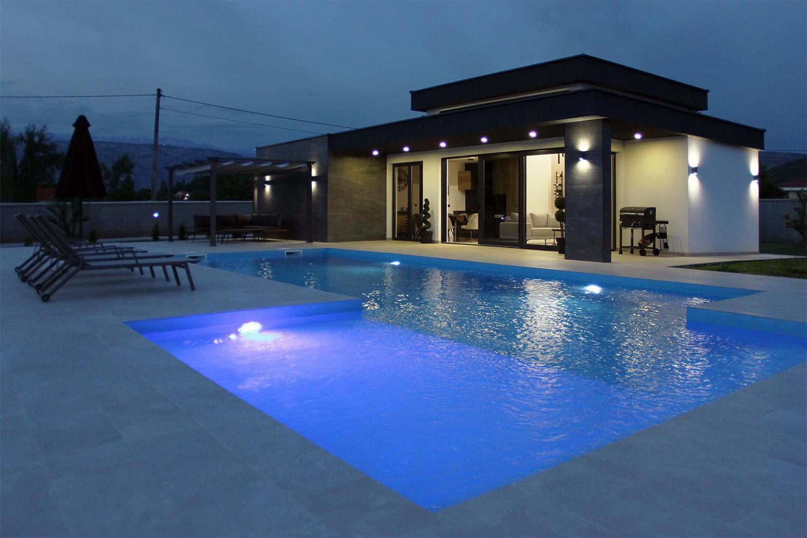 Luxury Villa LUSSO view 3