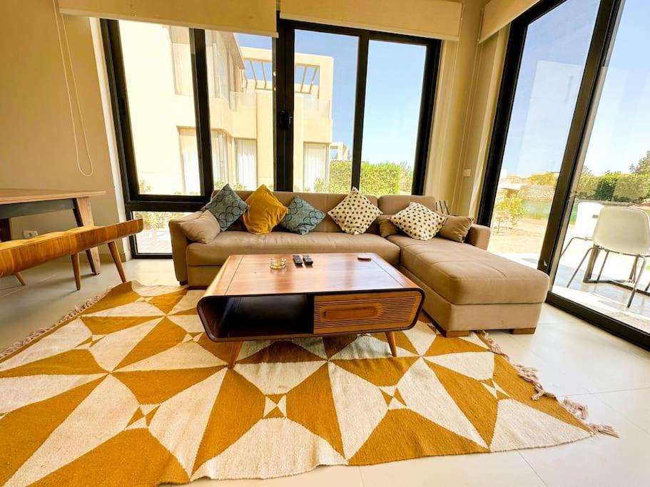 Luxury 3 bedrooms town house