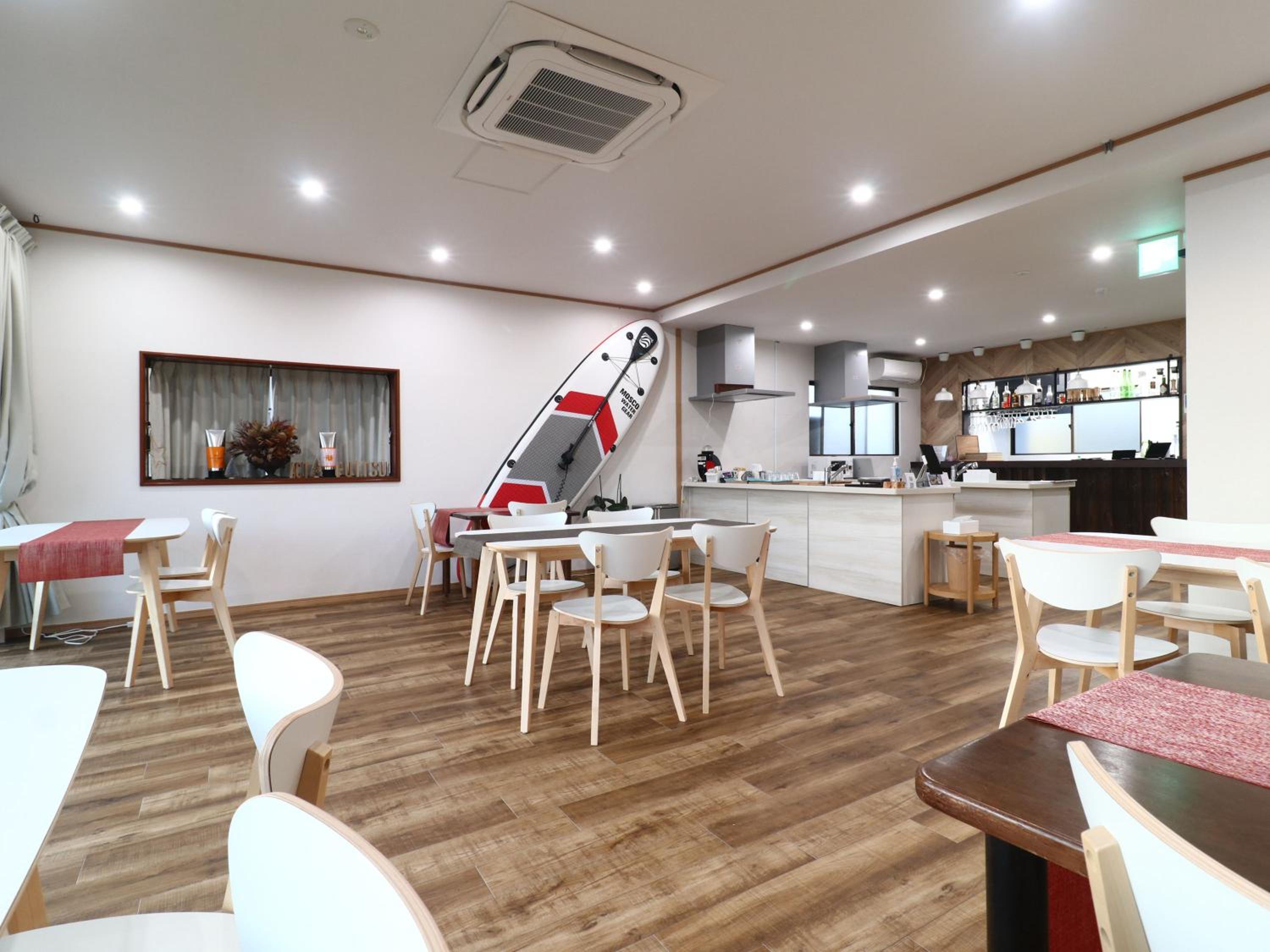 restaurant