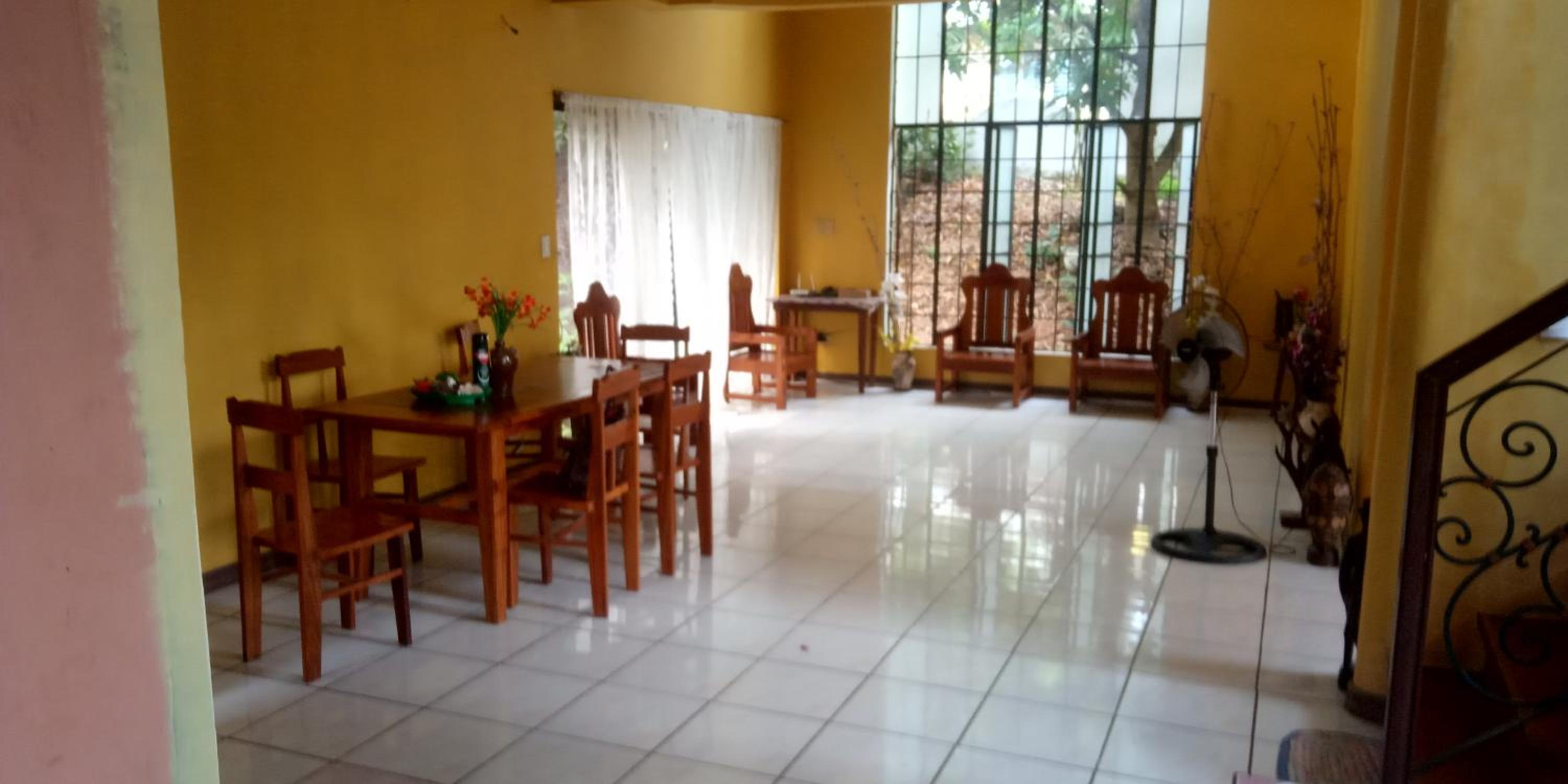 Hub Backpackers Hangout